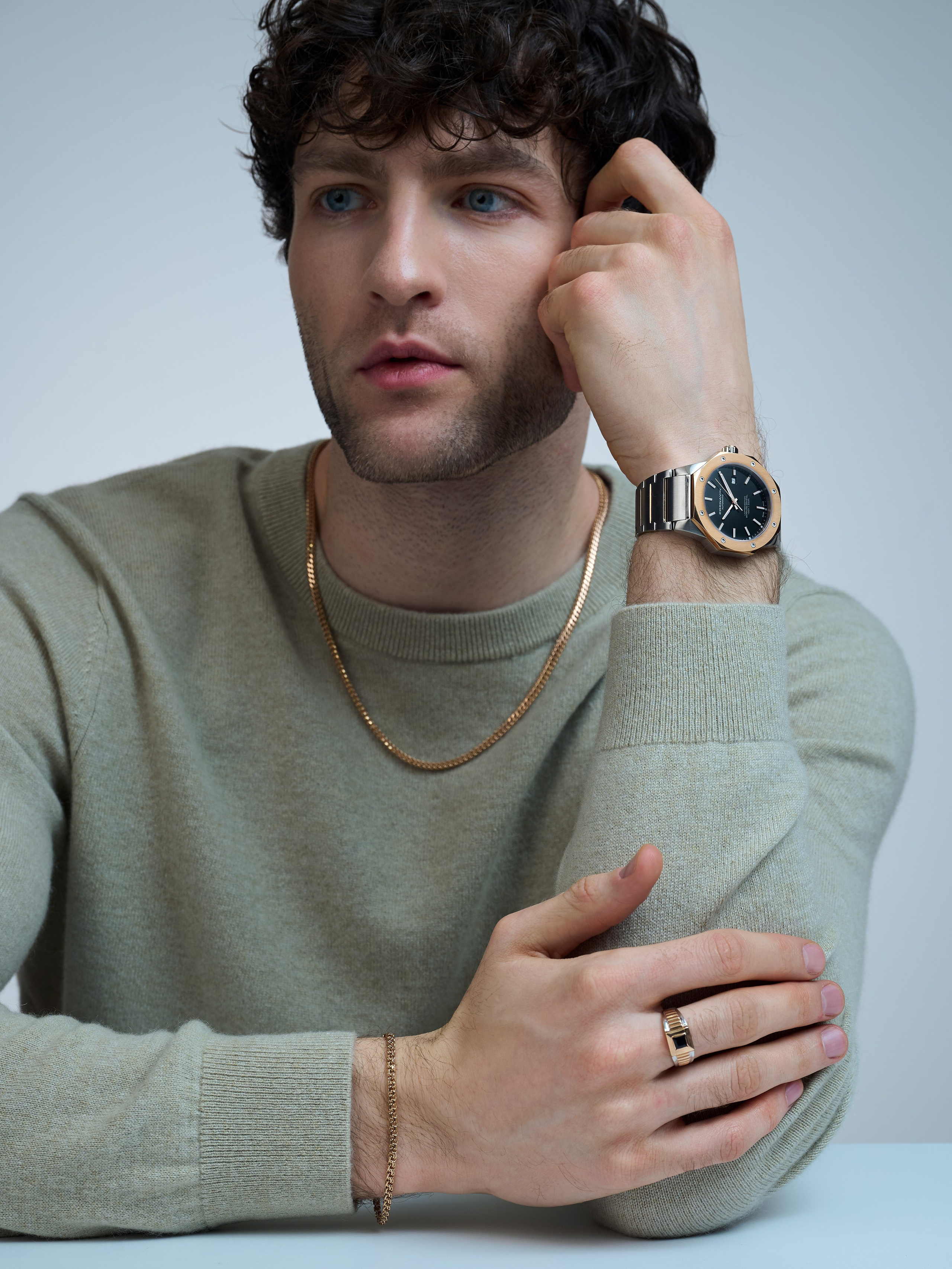 Каталог для бренда AllTime. Фотограф для брендов в Москве Ксения Чупрунова