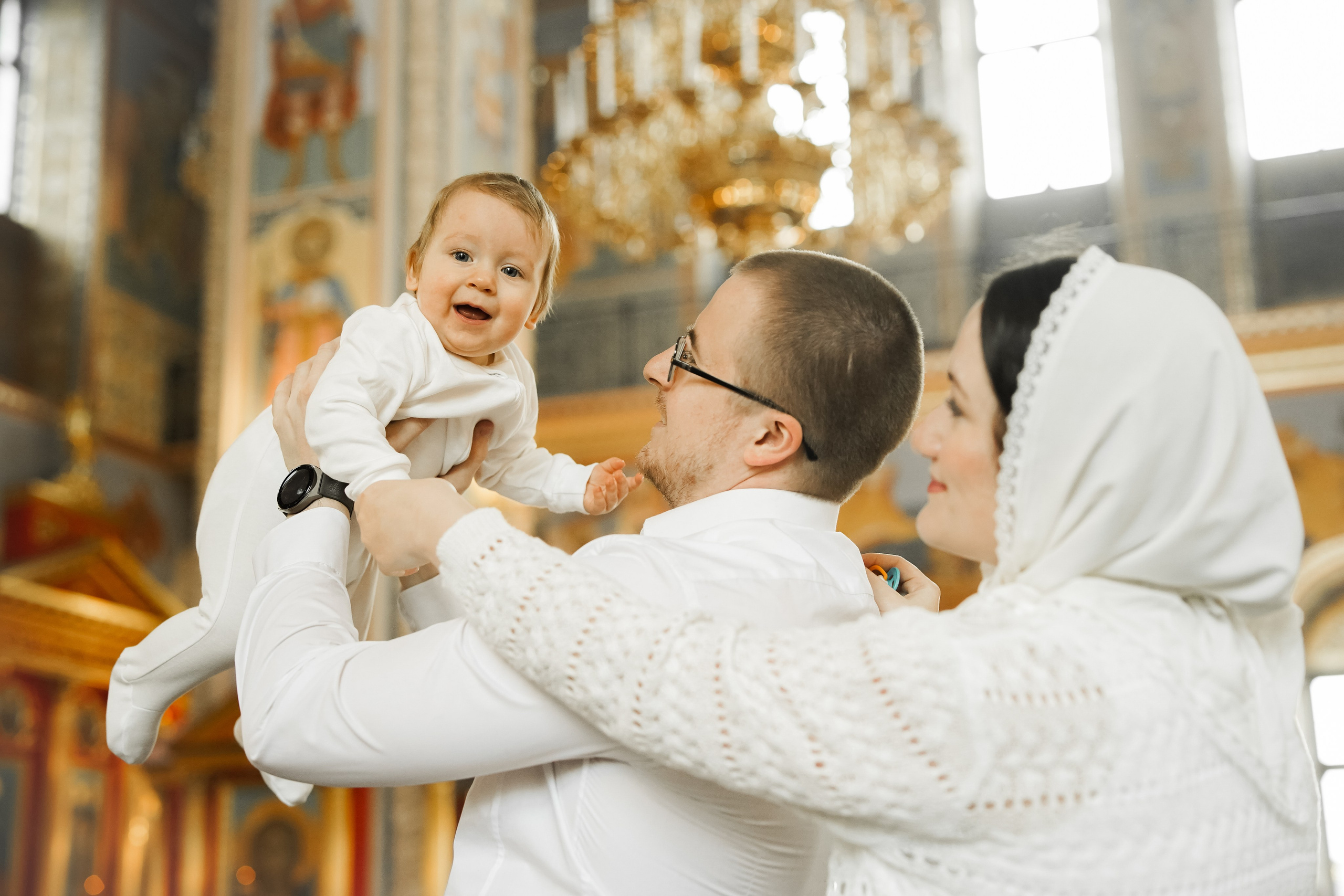 Крещение Василисы Храм Георгия Всеволодовича. Фотограф на крещение и венчание в Нижнем Новгороде.Свадебный Фотограф