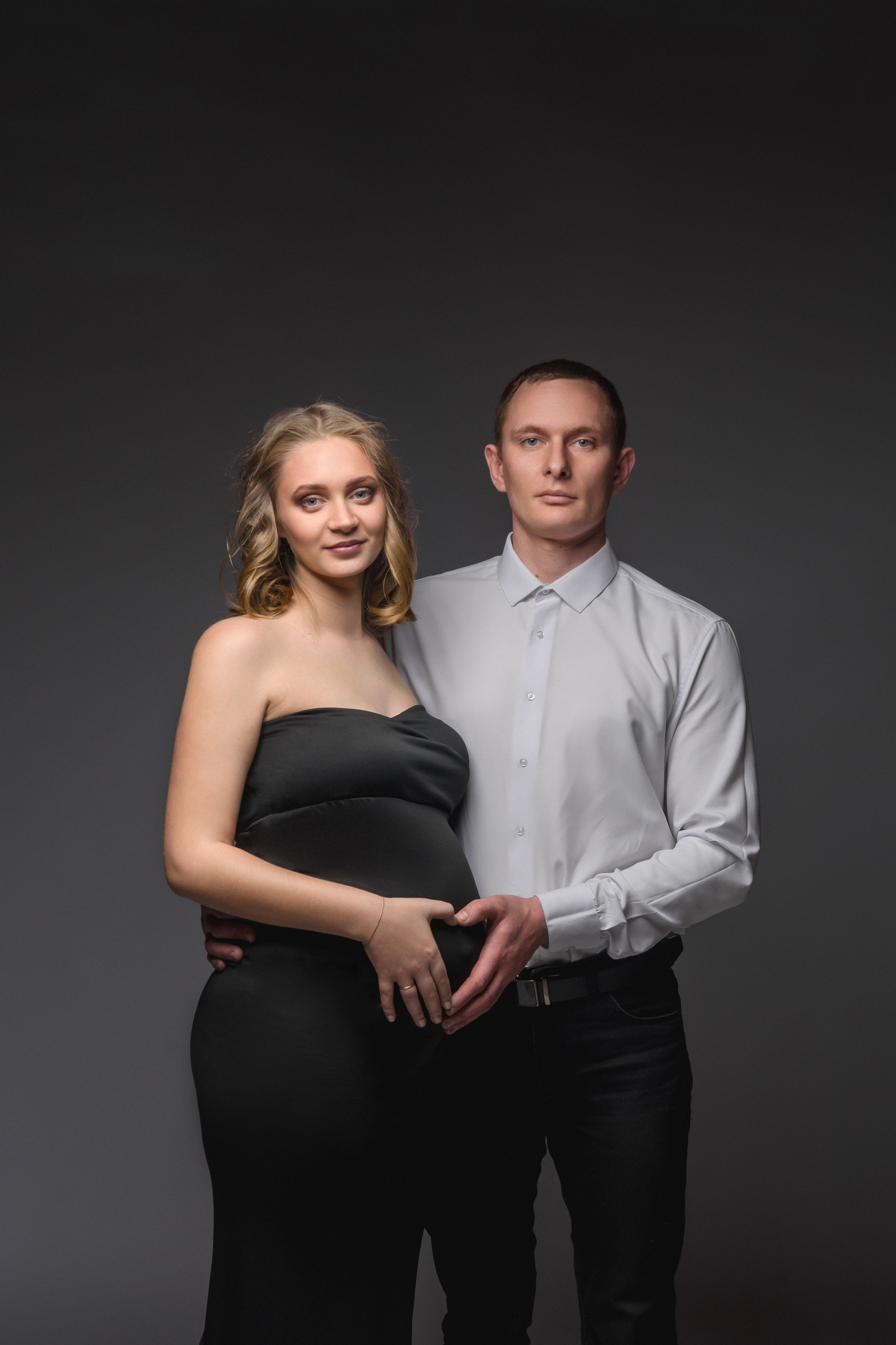 Беременность. Индивидуальные, семейные, студийные съемки в Серпухове и за пределами