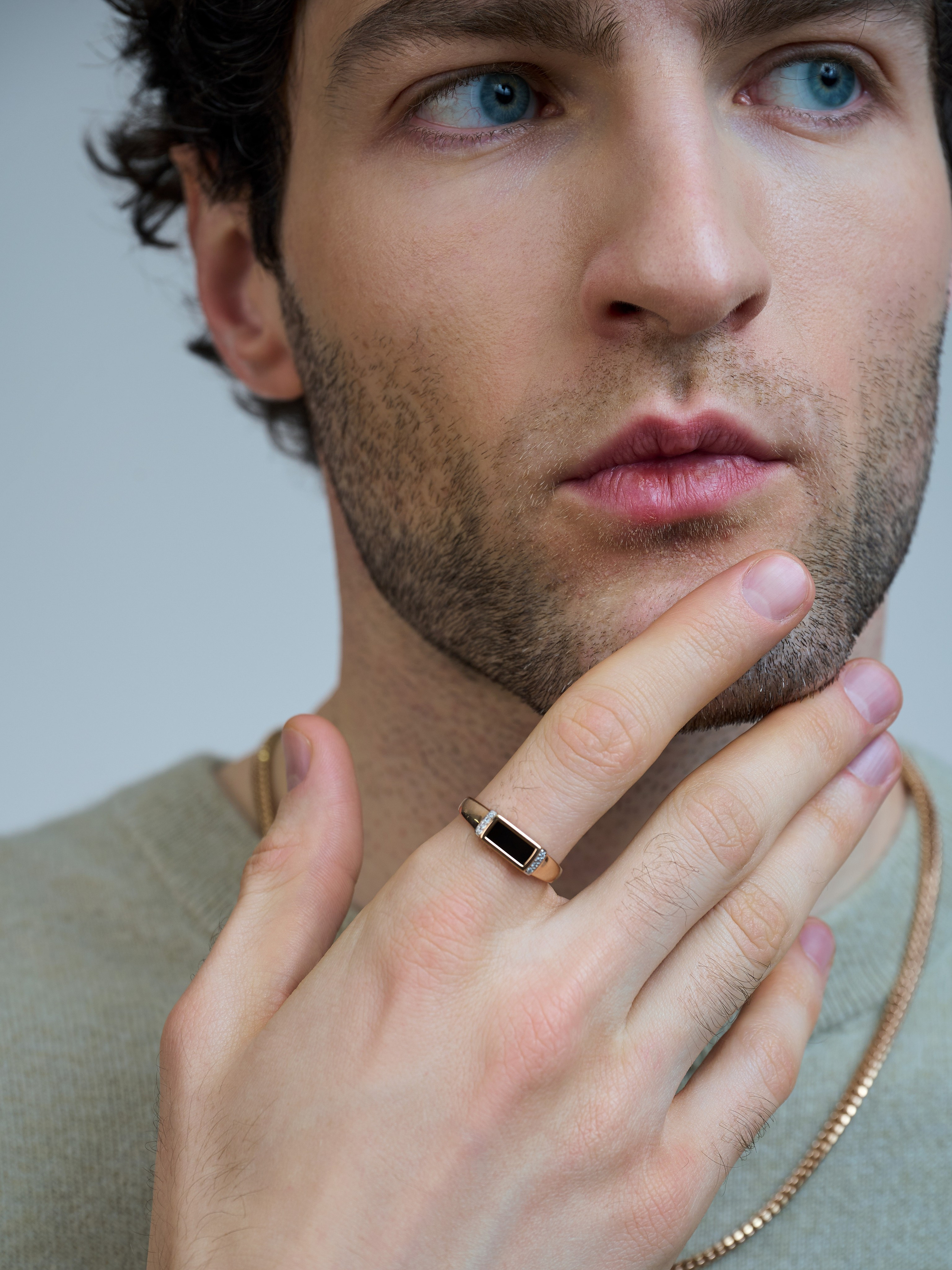 Каталог для бренда AllTime. Фотограф для брендов в Москве Ксения Чупрунова