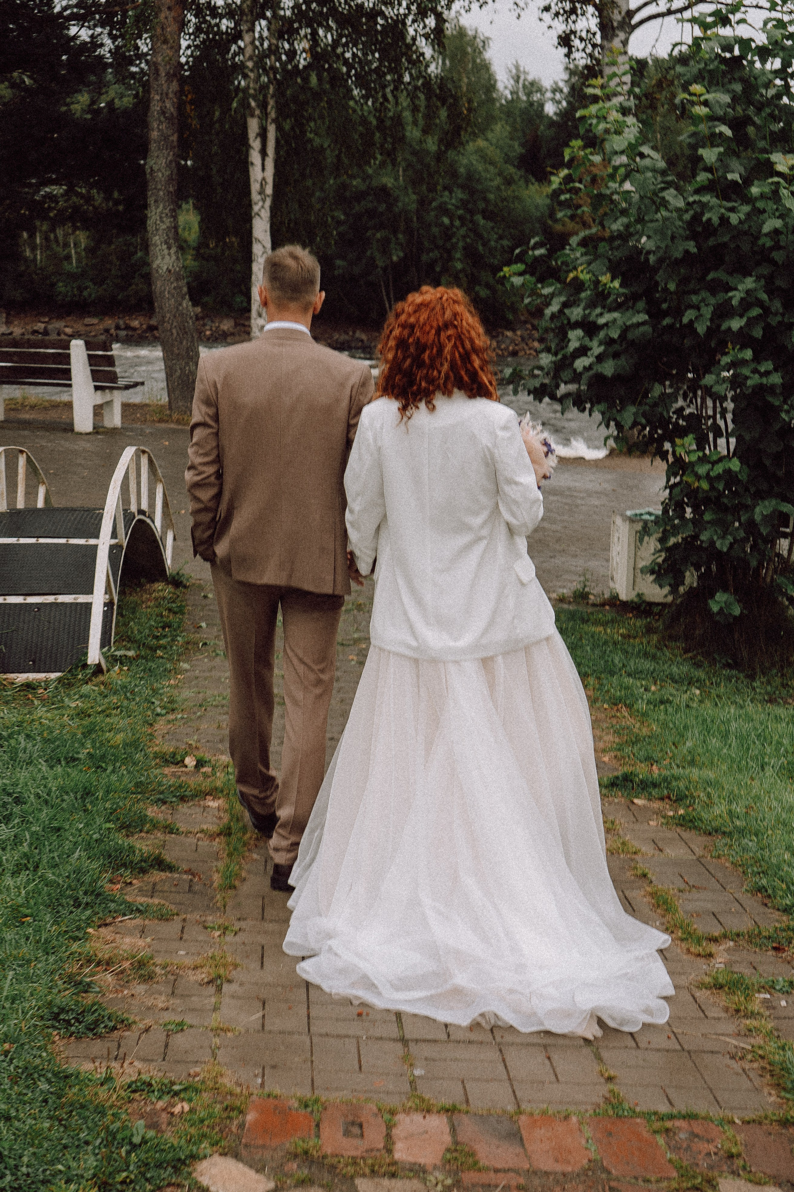 СВАДЕБНАЯ ФОТОСЕССИИЯ ПАРЫ В ГОРОДЕ ПРИОЗЕРСК В СОСНОВОМ ЛЕСУ И С ПИКАПОМ. Профессиональный фотограф, Санкт-Петербург — Виктория Богомолова