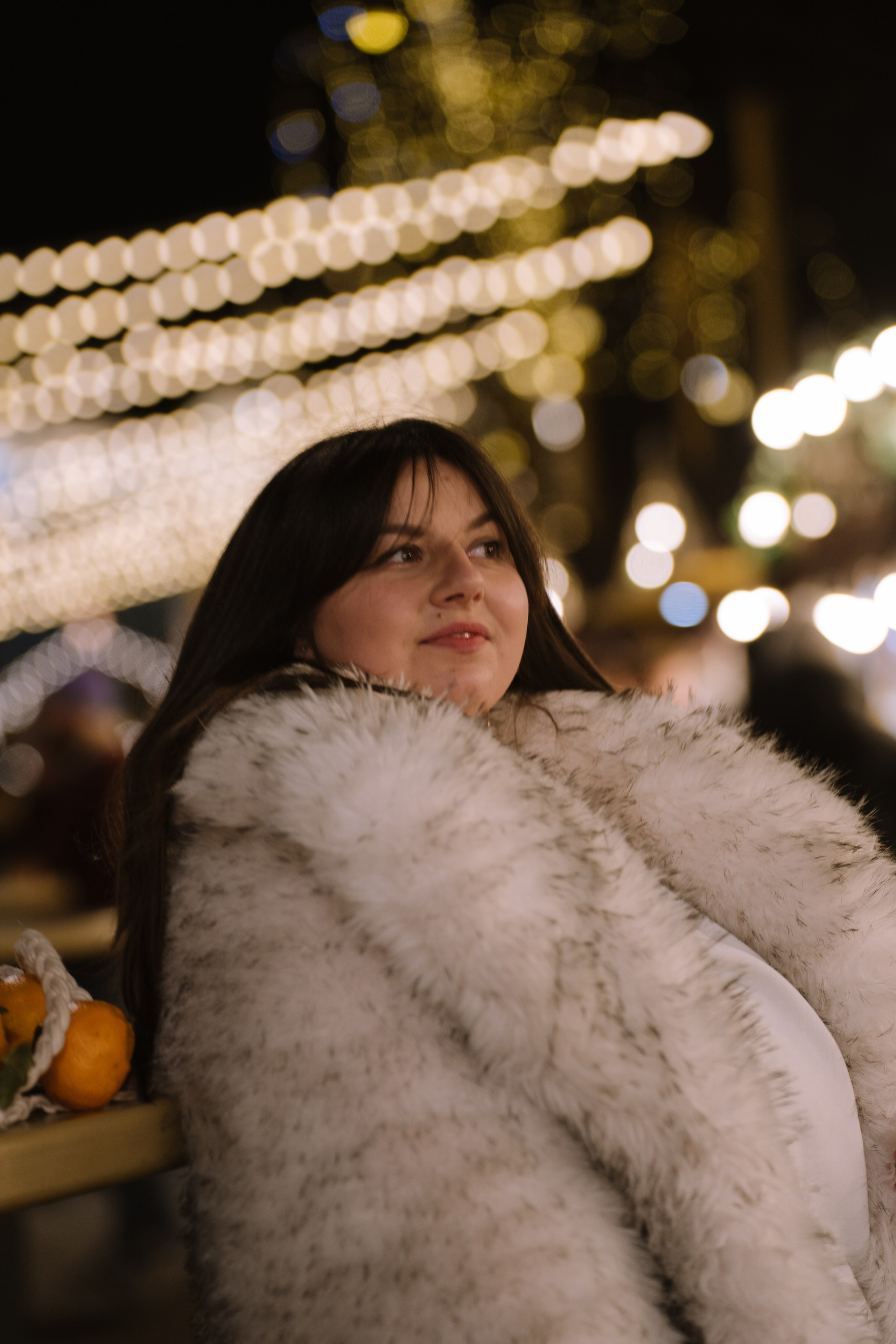 ПРОГУЛКА НА МАНЕЖНОЙ ПЛОЩАДИ ДЛЯ ДЕВУШКИ ПЕРЕД НОВЫМ ГОДОМ (НОВОГОДНЯЯ ФОТОСЕССИИЯ НА МАНЕЖНОЙ ПЛОЩАДИ). Профессиональный фотограф, Санкт-Петербург — Виктория Богомолова