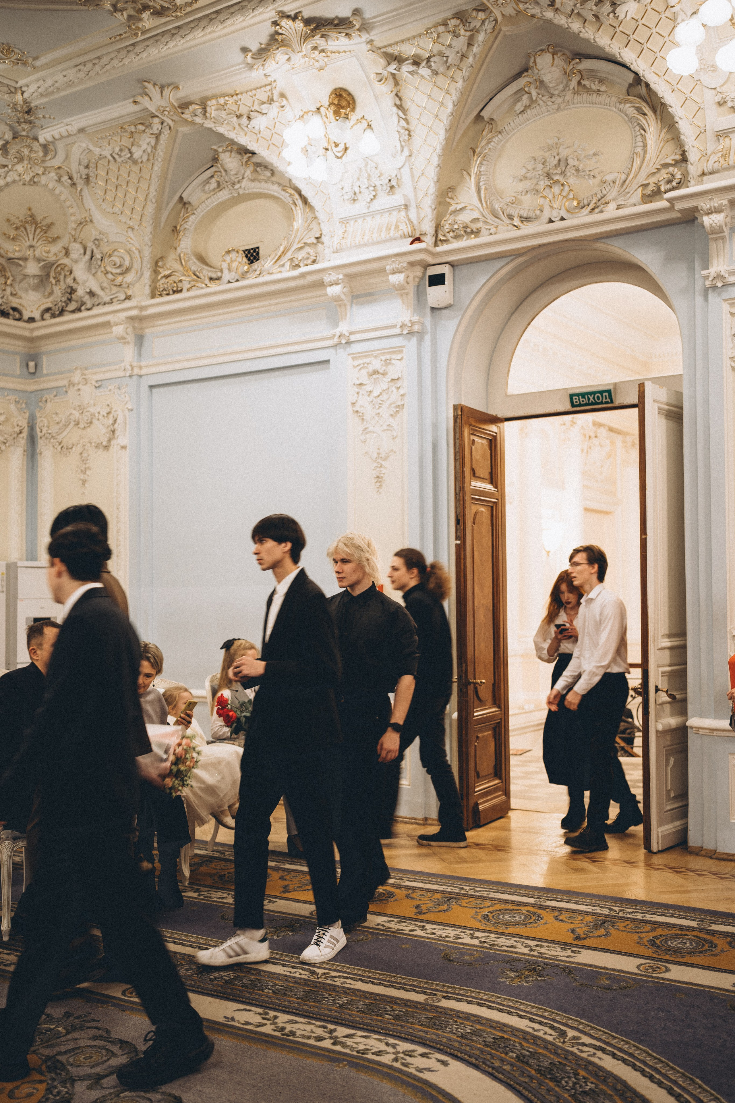 СВАДЕБНАЯ СЬЕМКА ВО ВТОРОМ ДВОРЦЕ С ГОСТЯМИ И ПРОГУЛКА В ТАВРИЧЕСКОМ САДУ. Профессиональный фотограф, Санкт-Петербург — Виктория Богомолова