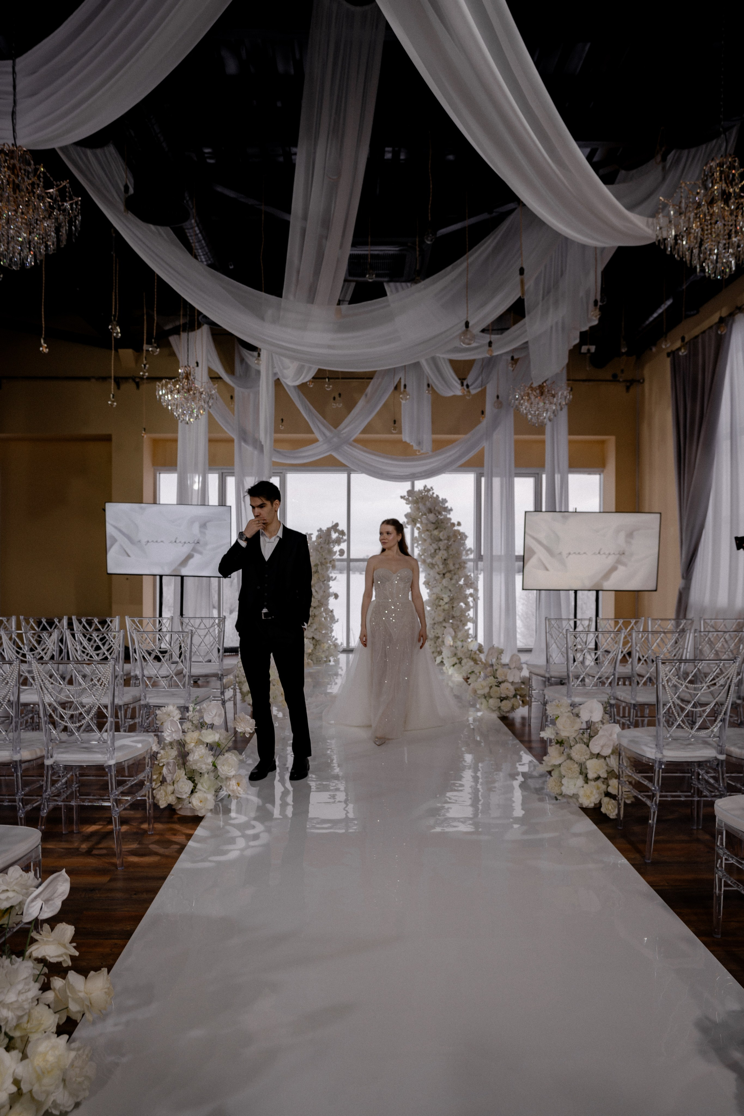 СВАДЕБНАЯ СЬЕМКА СБОРОВ В ОТЕЛЕ И ВЫЕЗД НА ЦЕРЕМОНИЮ (СНЯТО В СИБИРЕ В НИЖНЕВАРТОВСКЕ). Профессиональный фотограф, Санкт-Петербург — Виктория Богомолова