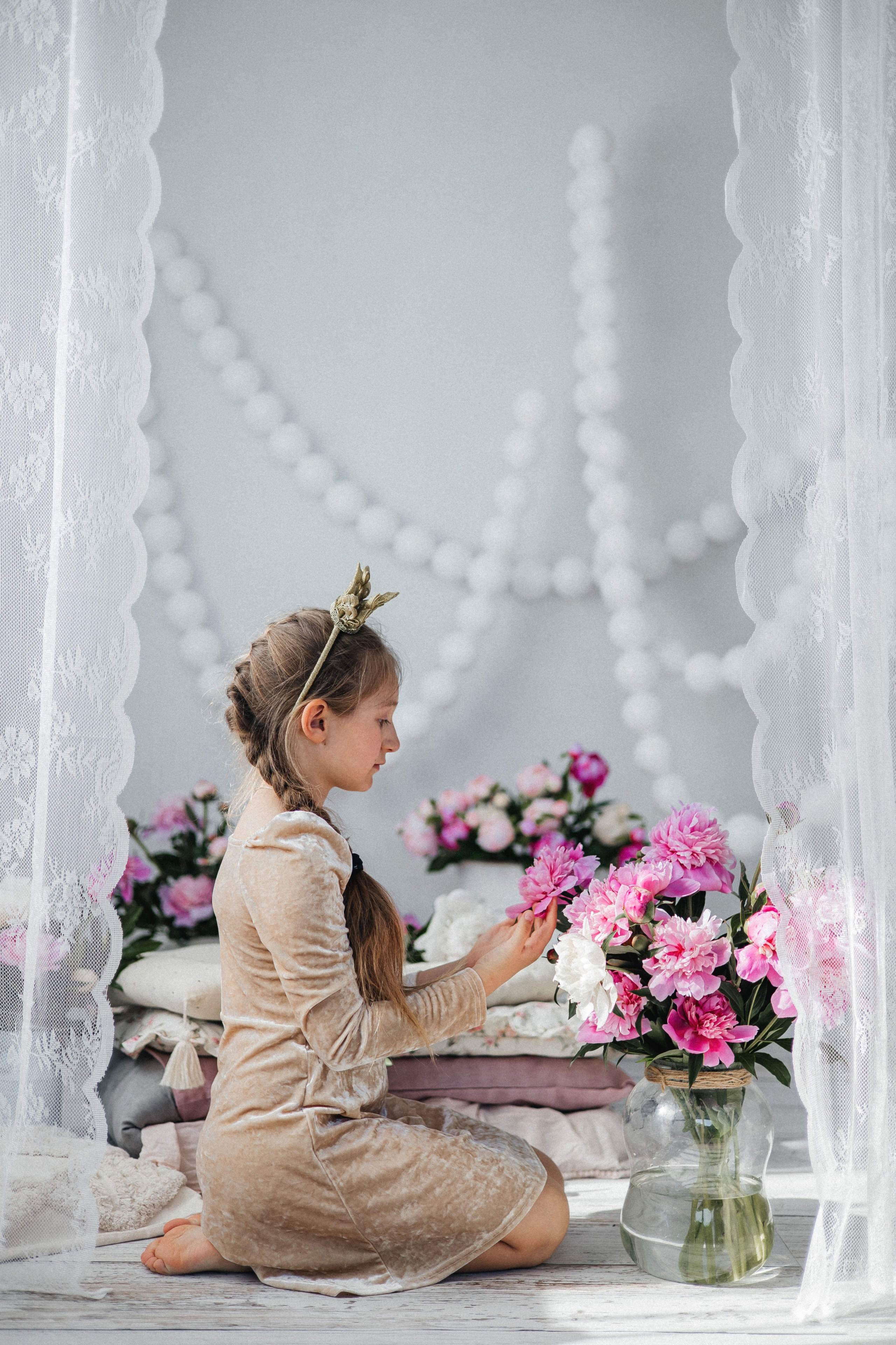 С пионами (сезонная). Фотограф новорождённых Екатерина Боброва. Ульяновск