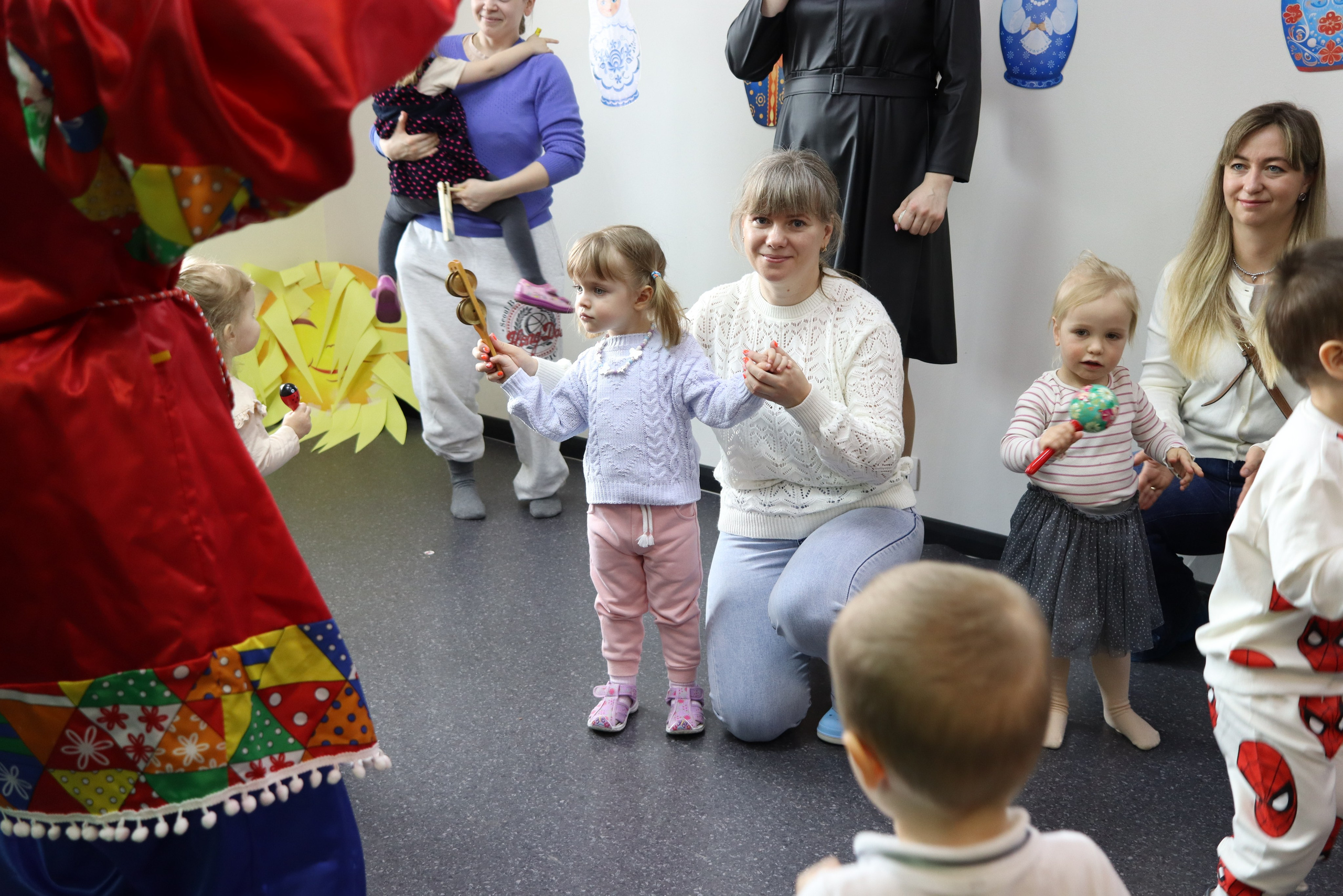 Масленица для малышей в «Зелёной груше». Репортажный фотограф в Москве и Зеленограде Karina-vozd