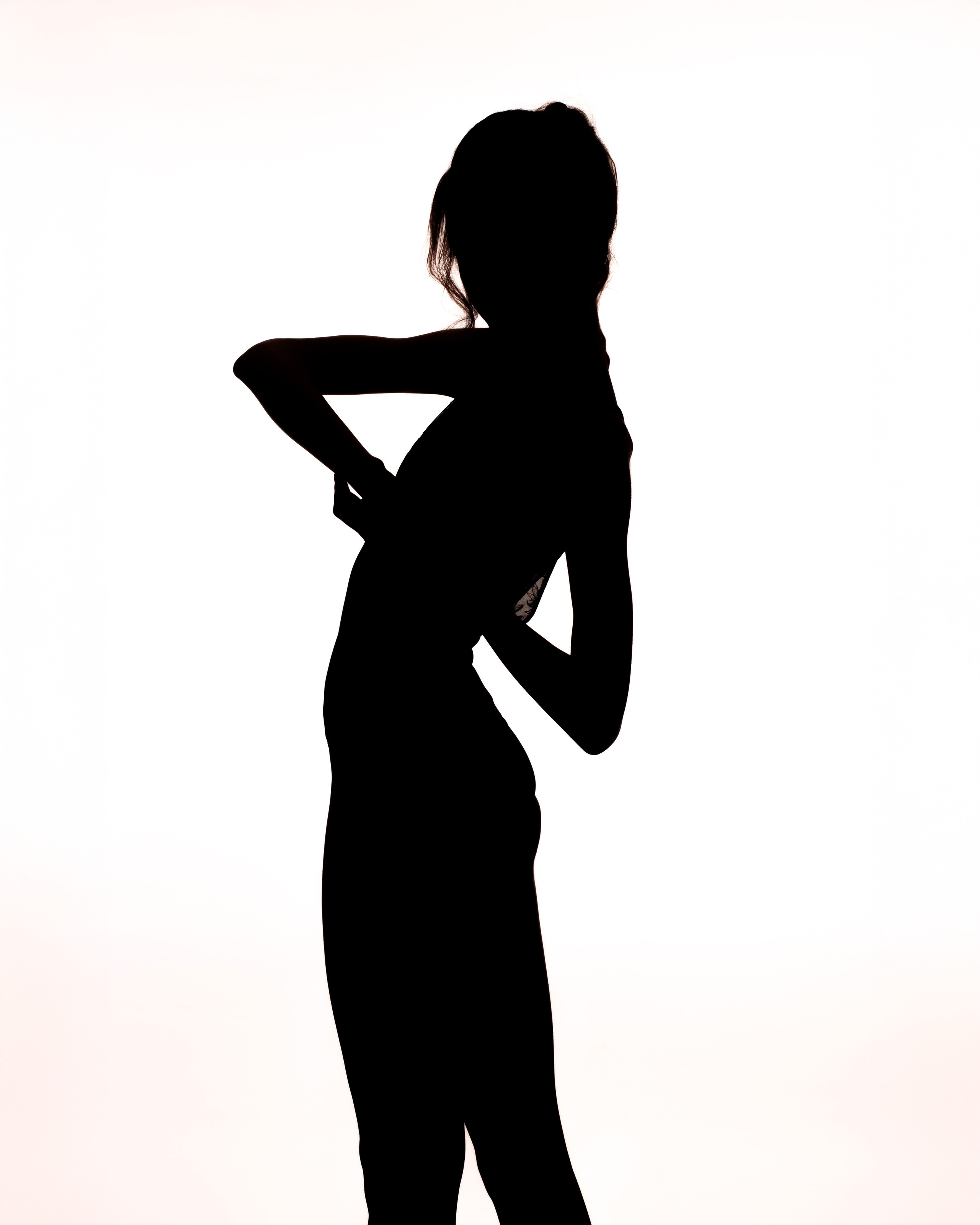 Искусственный свет. Визуальный дизайнер из Санкт-Петербурга Айси Клусова