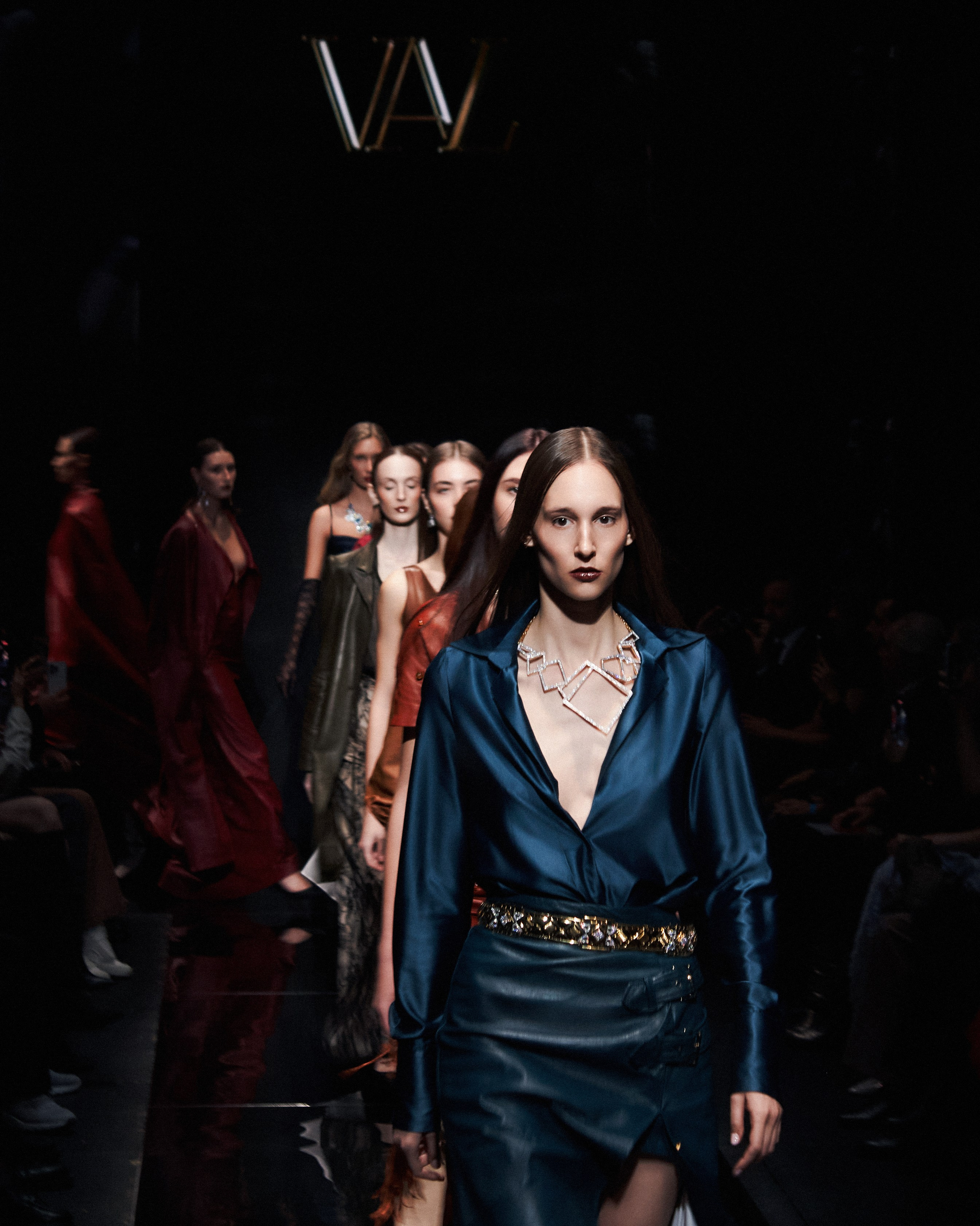 ST. PETERSBURG FASHION WEEK'2025. VERONIKA TIKHOMIROVA | PHOTOGRAPHER