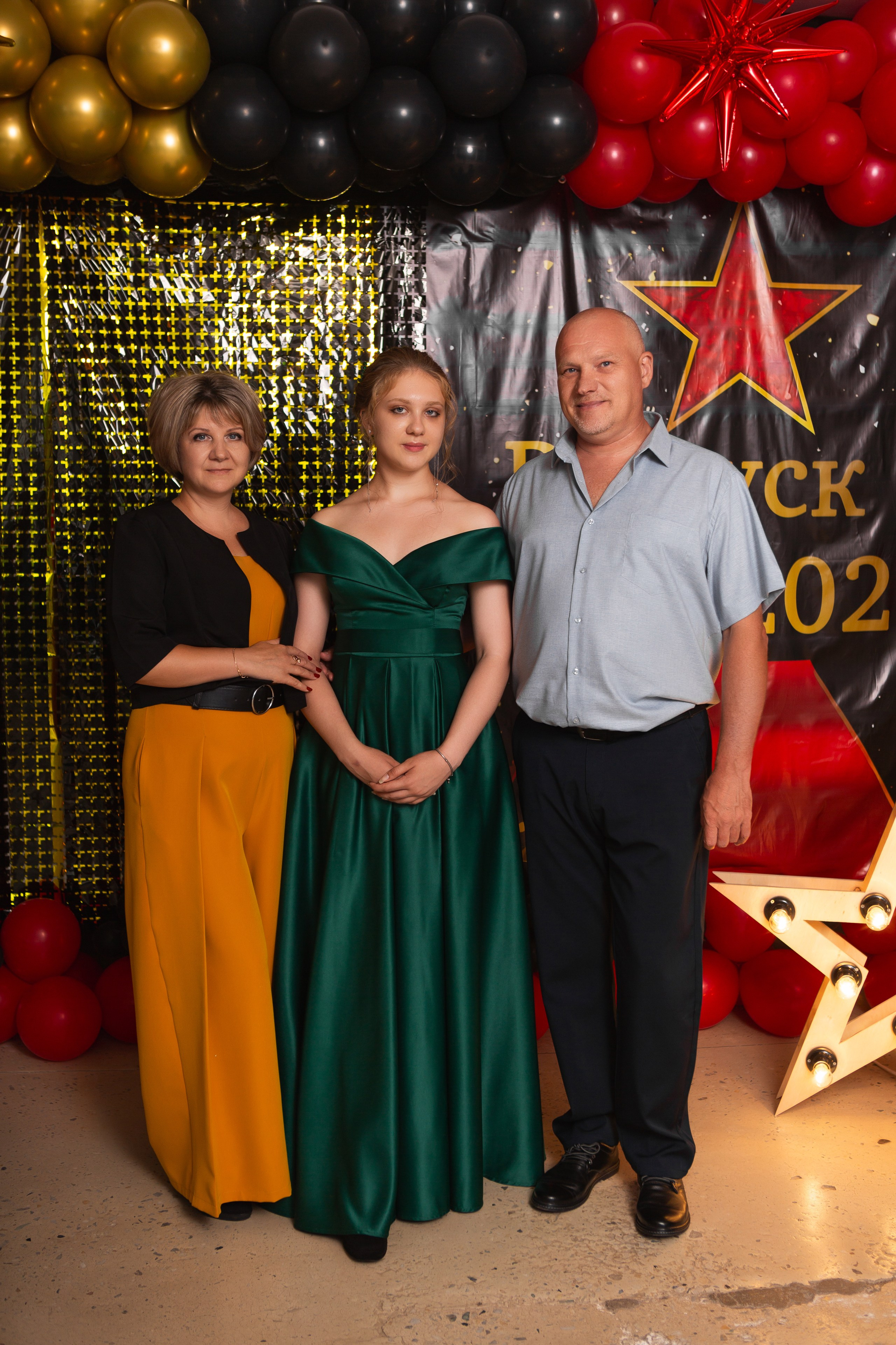 ФОТОСЕССИЯ С РОДИТЕЛЯМИ «ВЫПУСКНОЙ» 2024 г. 9 ШКОЛА г. МЦЕНСК. ТВОЙ АЛЬБОМ / ТВОИ ПРАВИЛА