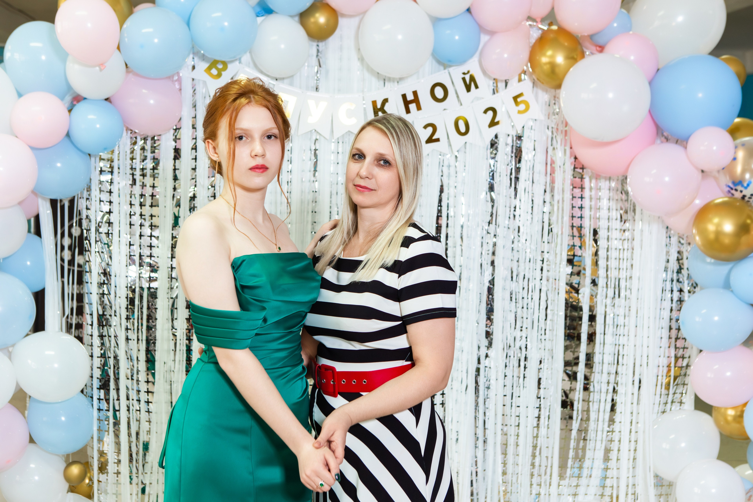 ФОТОСЕССИЯ С РОДИТЕЛЯМИ ВЫПУСКНОЙ 2025 9 ШКОЛА МЦЕНСК. ТВОЙ АЛЬБОМ / ТВОИ ПРАВИЛА