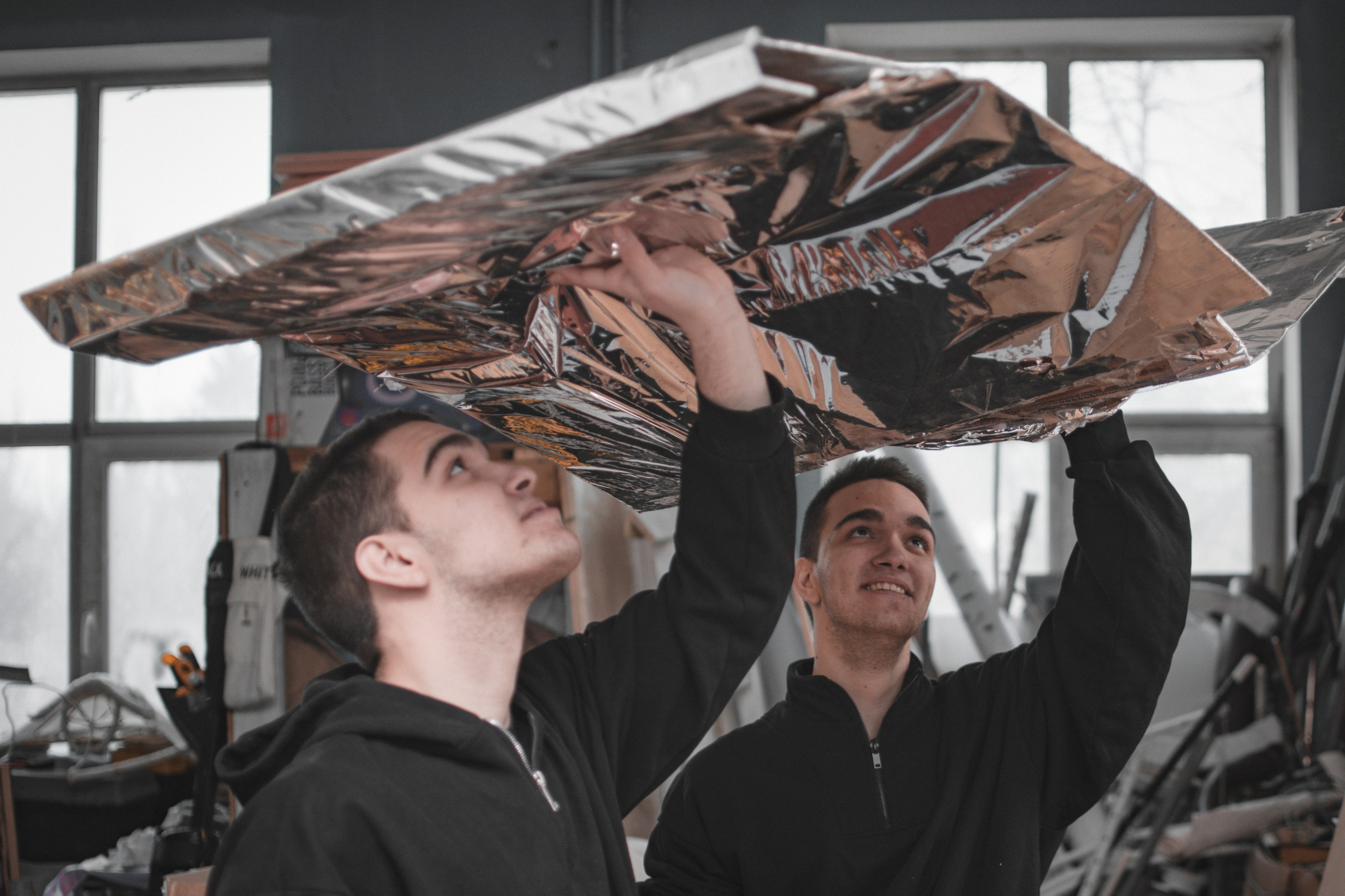 Студвесна нас связала