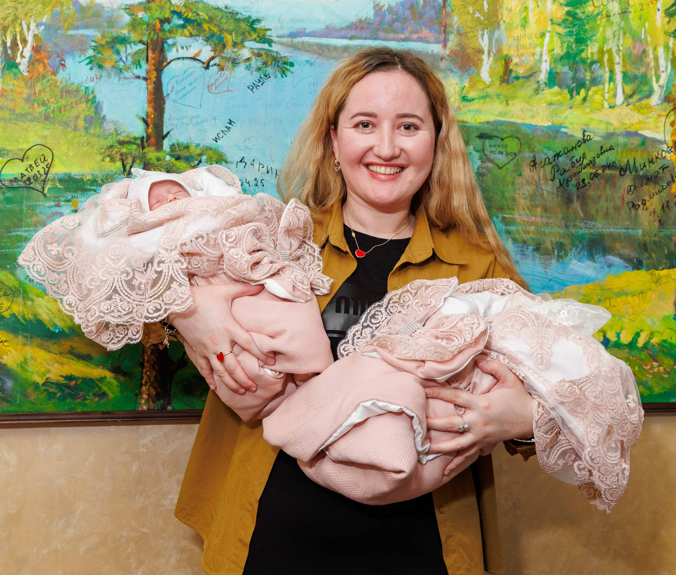 Заказать фотографа на встречу из роддома в Ессентуках.