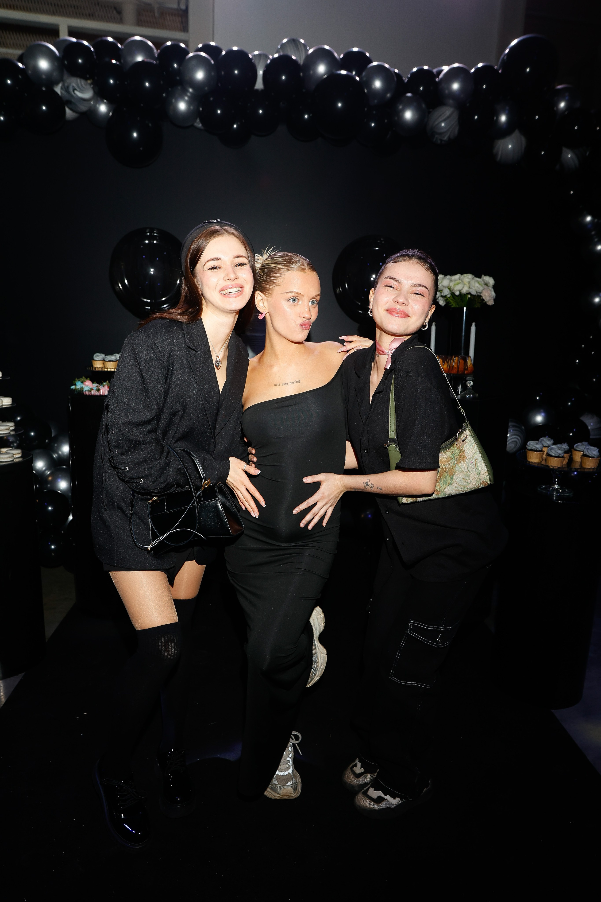 GENDER PARTY АНИ ВОРОНКОВОЙ И ПАШИ PA.NIKSS. Nikolskayasecular