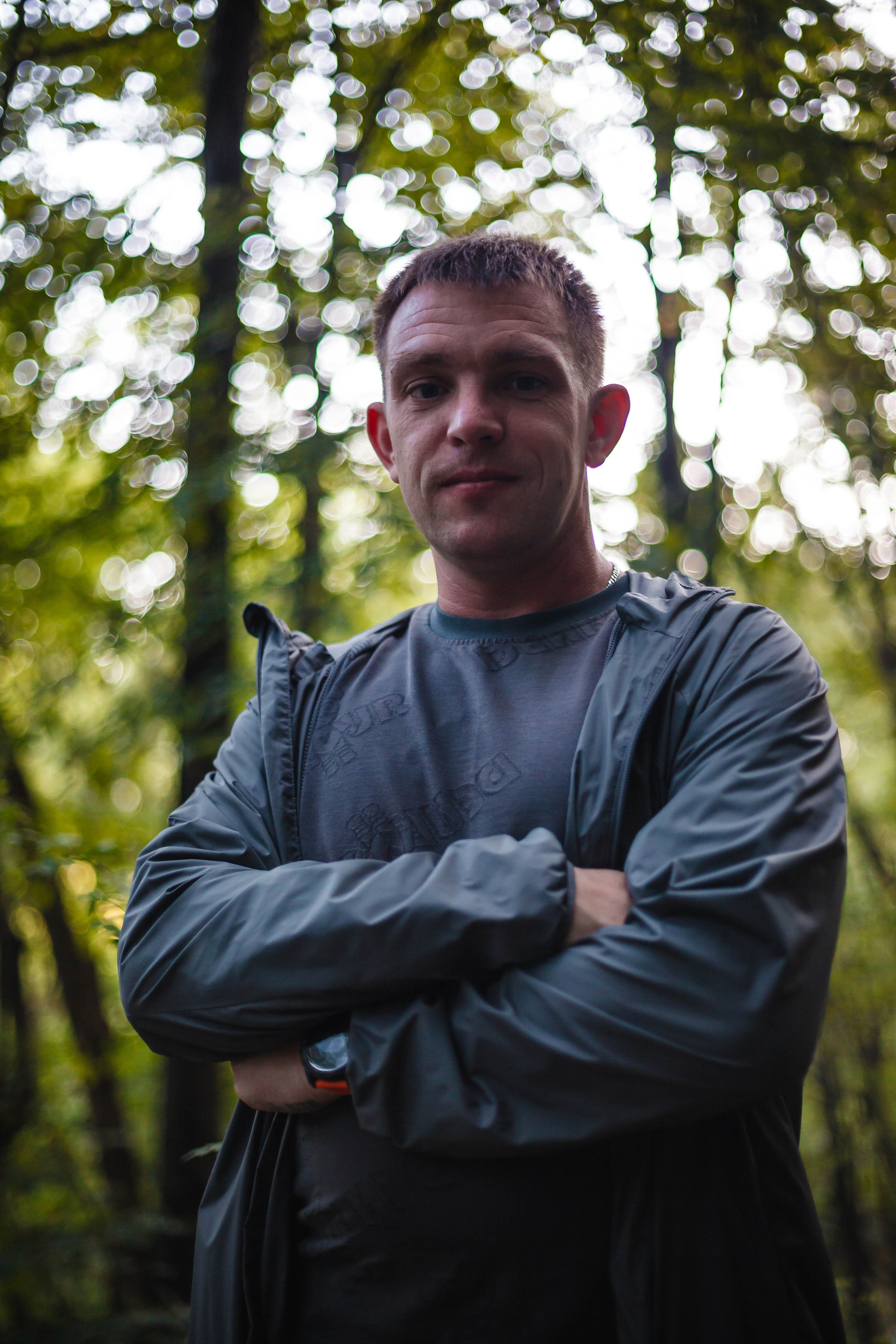 Клип. Уличный фотограф Города N