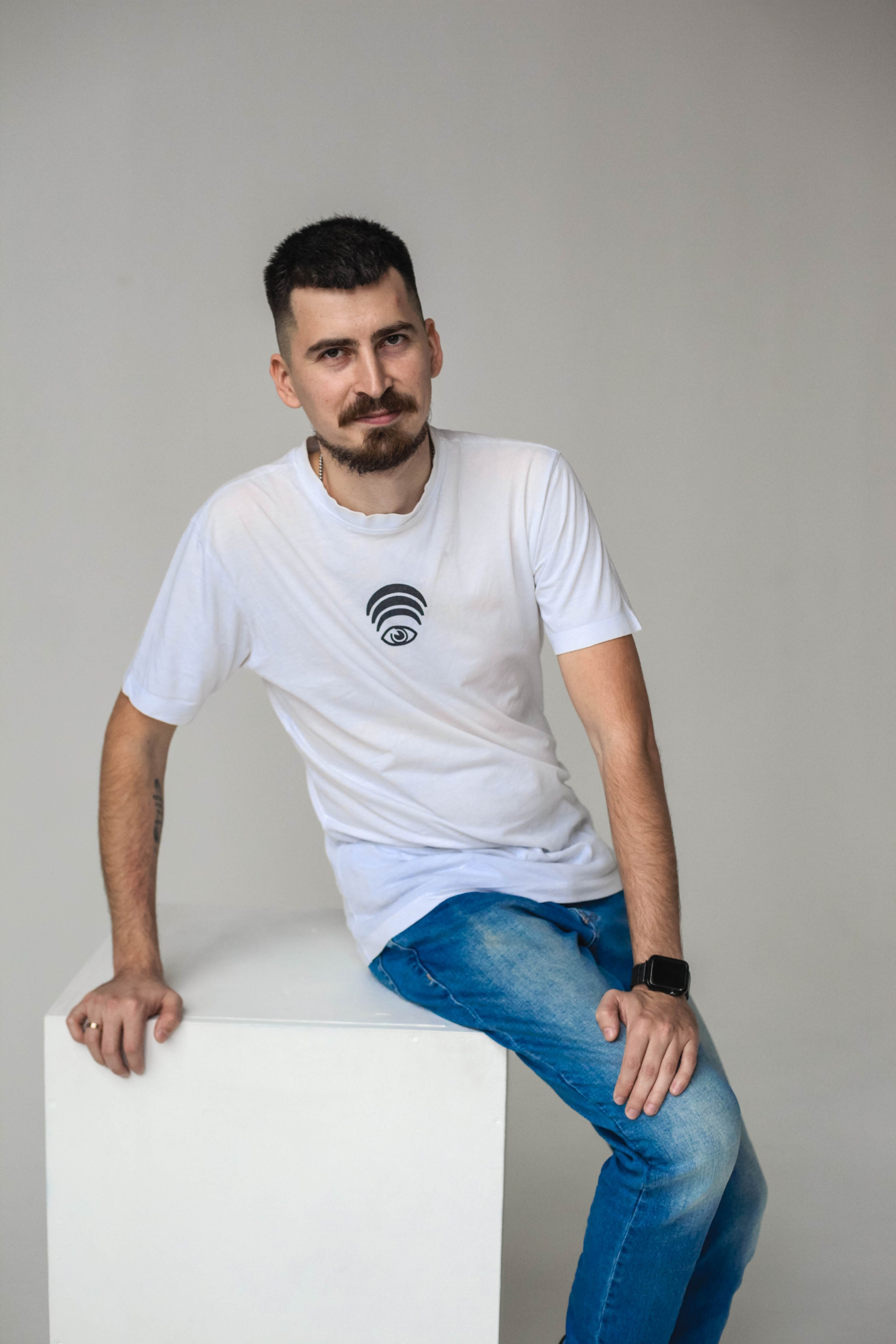 Студия. Уличный фотограф Города N