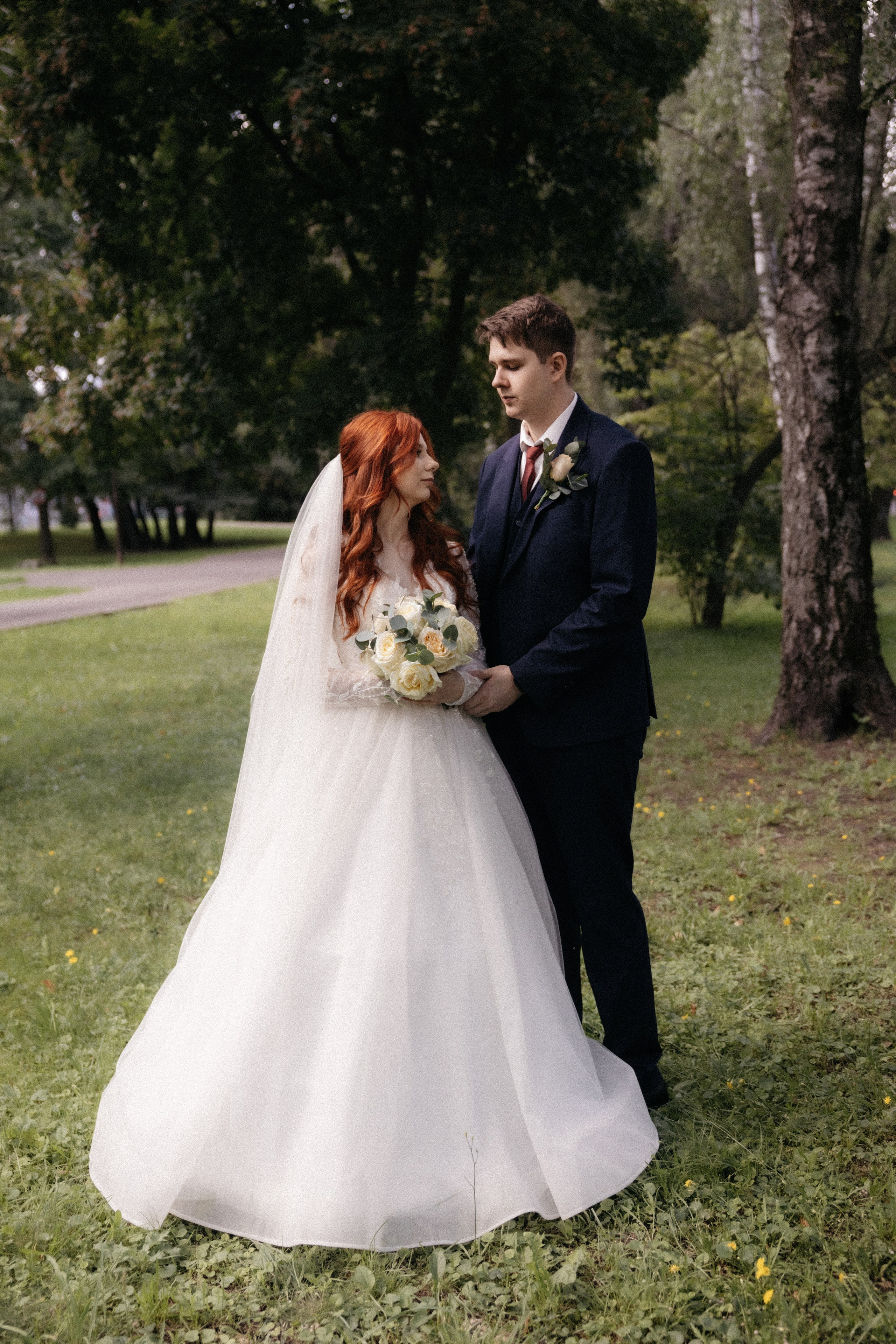 Фотосессия свадьбы Ивана и Александры в парке Горки Ленинские