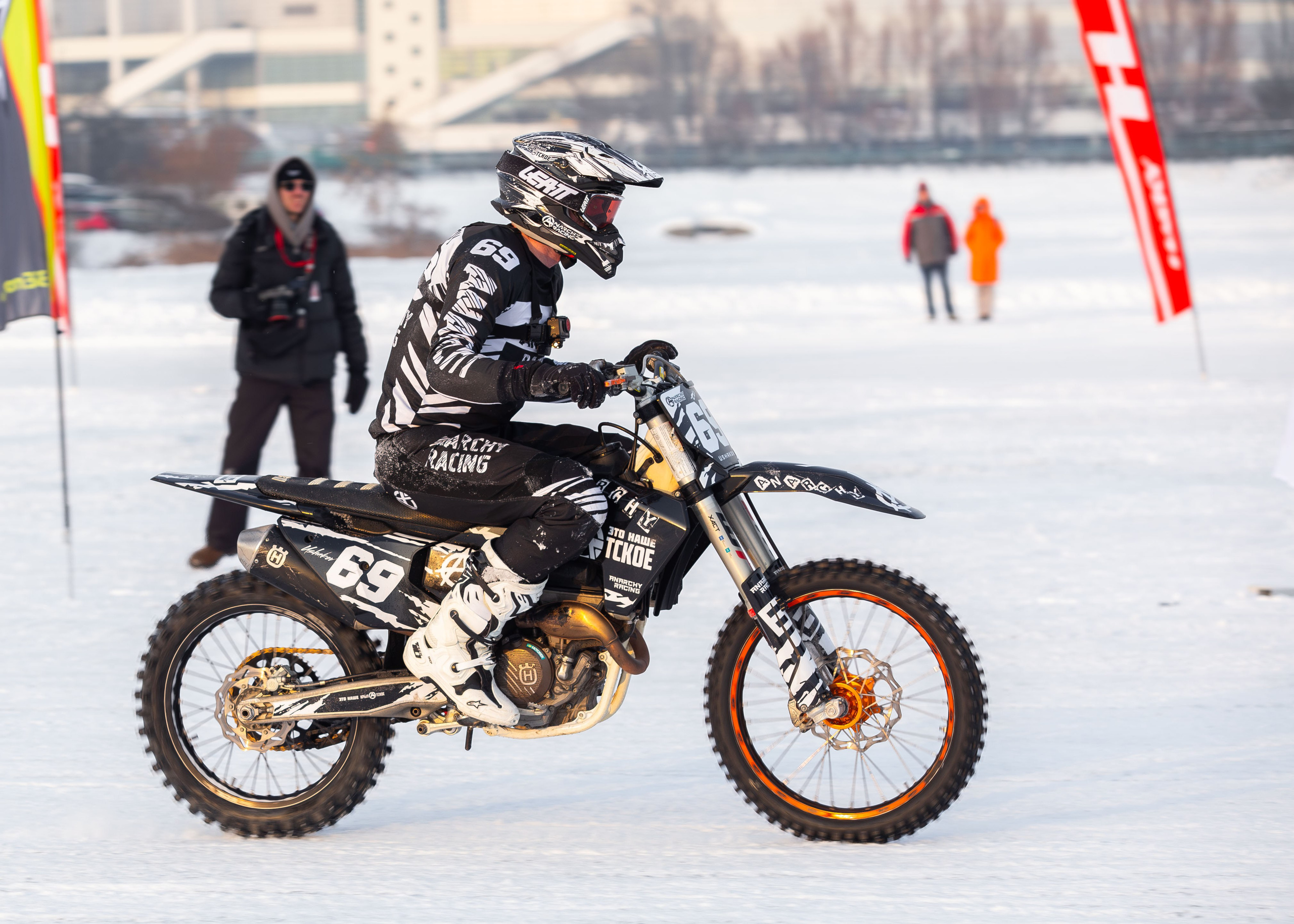 Всероссийские соревнования и Кубок МФР по мотокроссу на льду 1 этап Серии MX-Speedway 2026. Репортажный фотограф в Москве