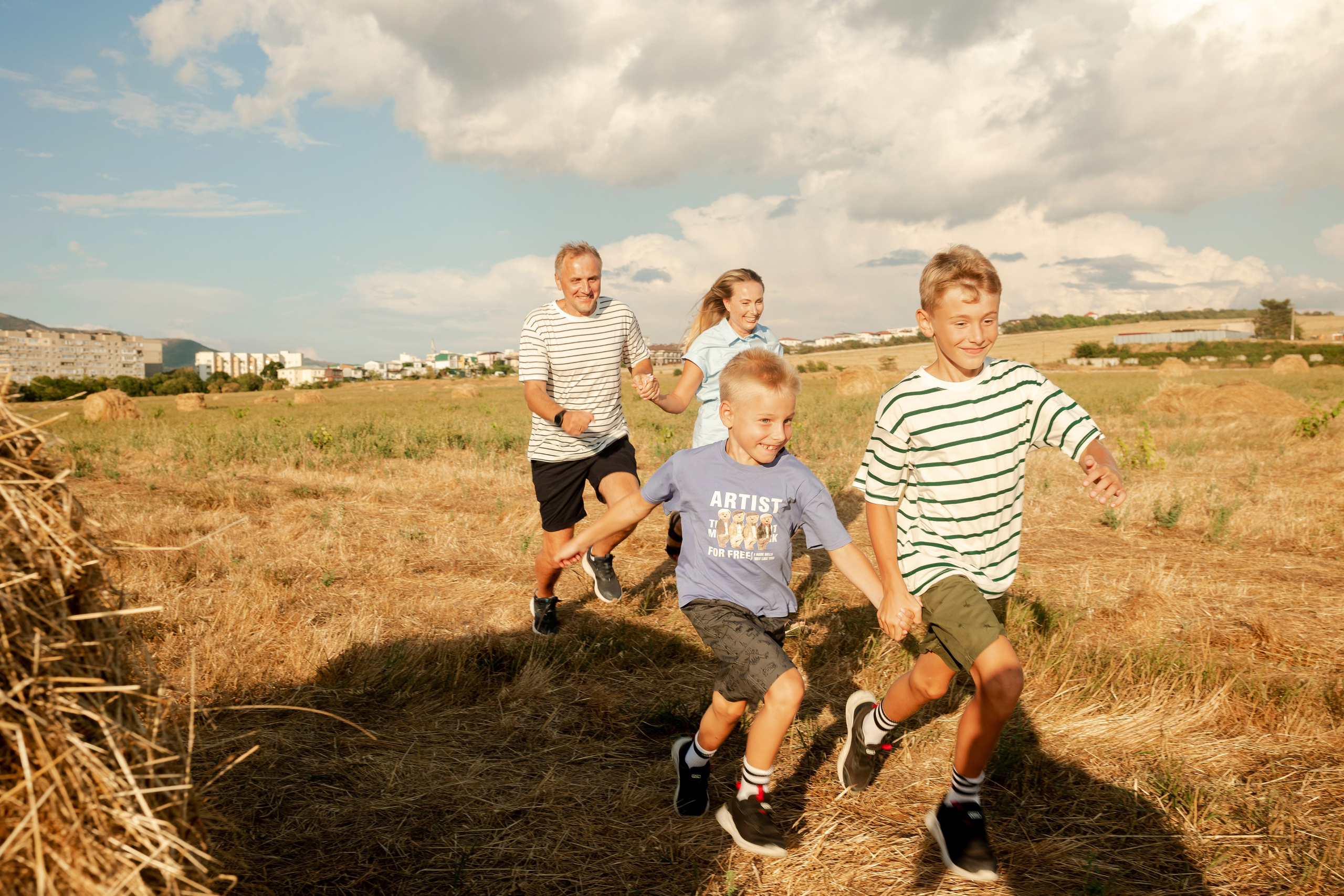 Оксана, Роман, Аким и Матвей. Фотограф в Геленджике, Архипо-Осиповке, Абрау-Дюрсо, Кринице Виктория