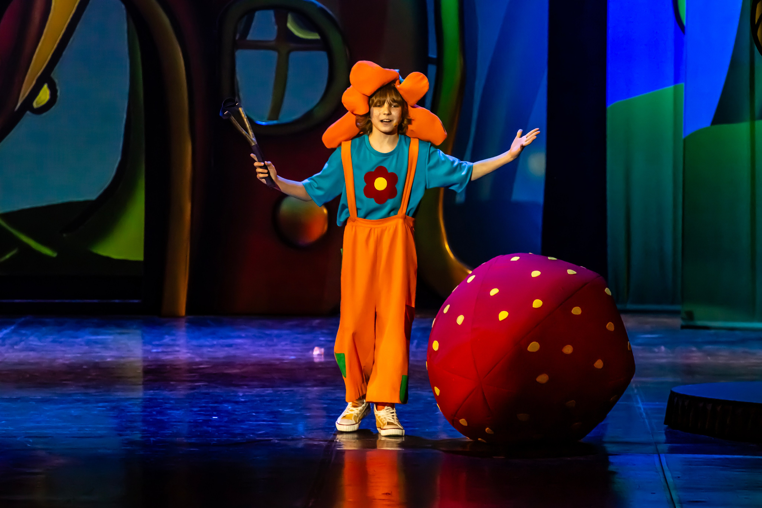 Мюзикл «Незнайка в царстве малюток» премьера Сочи солнышки и Сочи Соло. Фотограф в Сочи Юрий Шептаев