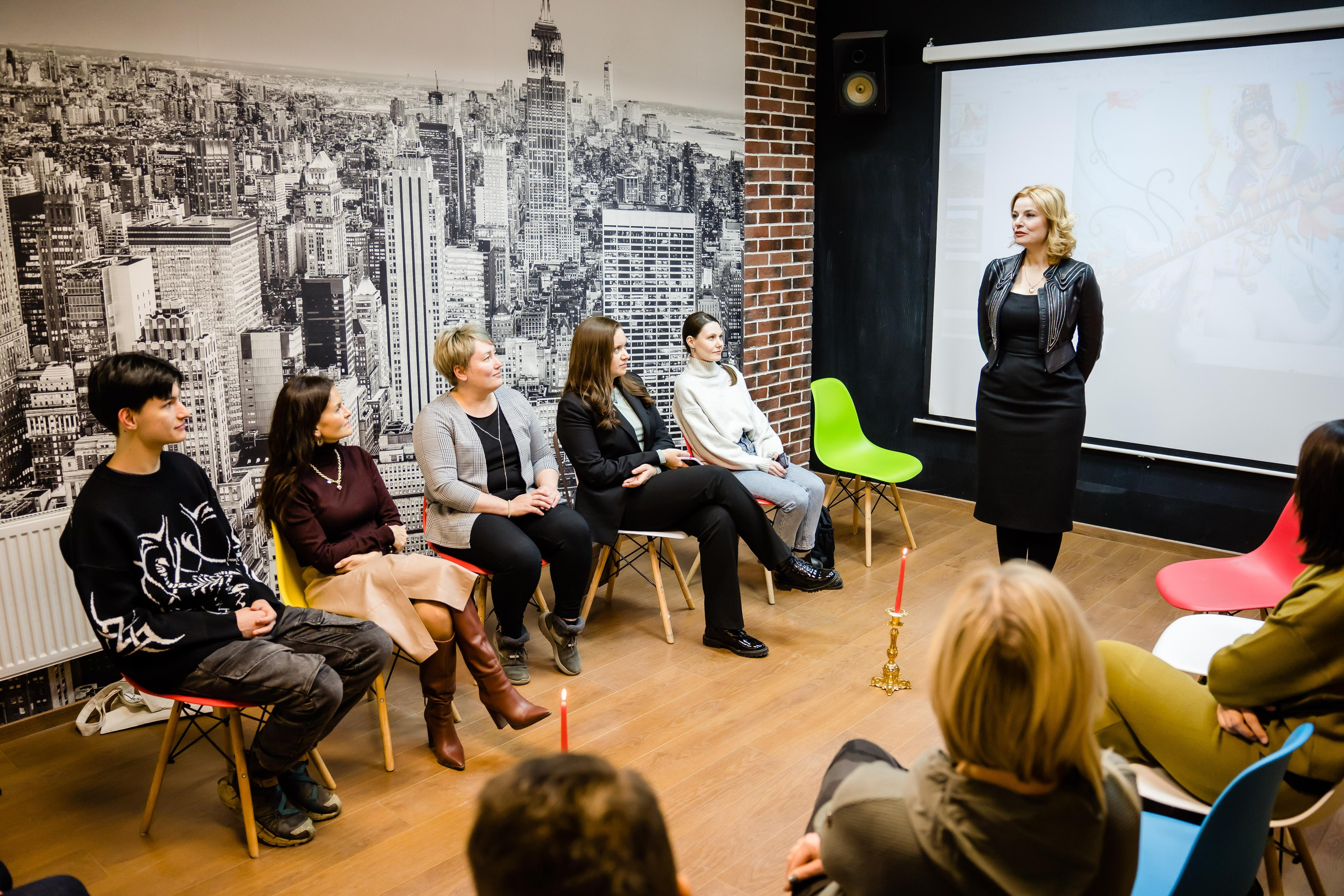 Автор книг про Индию Виктория Дмитриева. Фотограф в Санкт-Петербурге Маргарита Мирошниченко