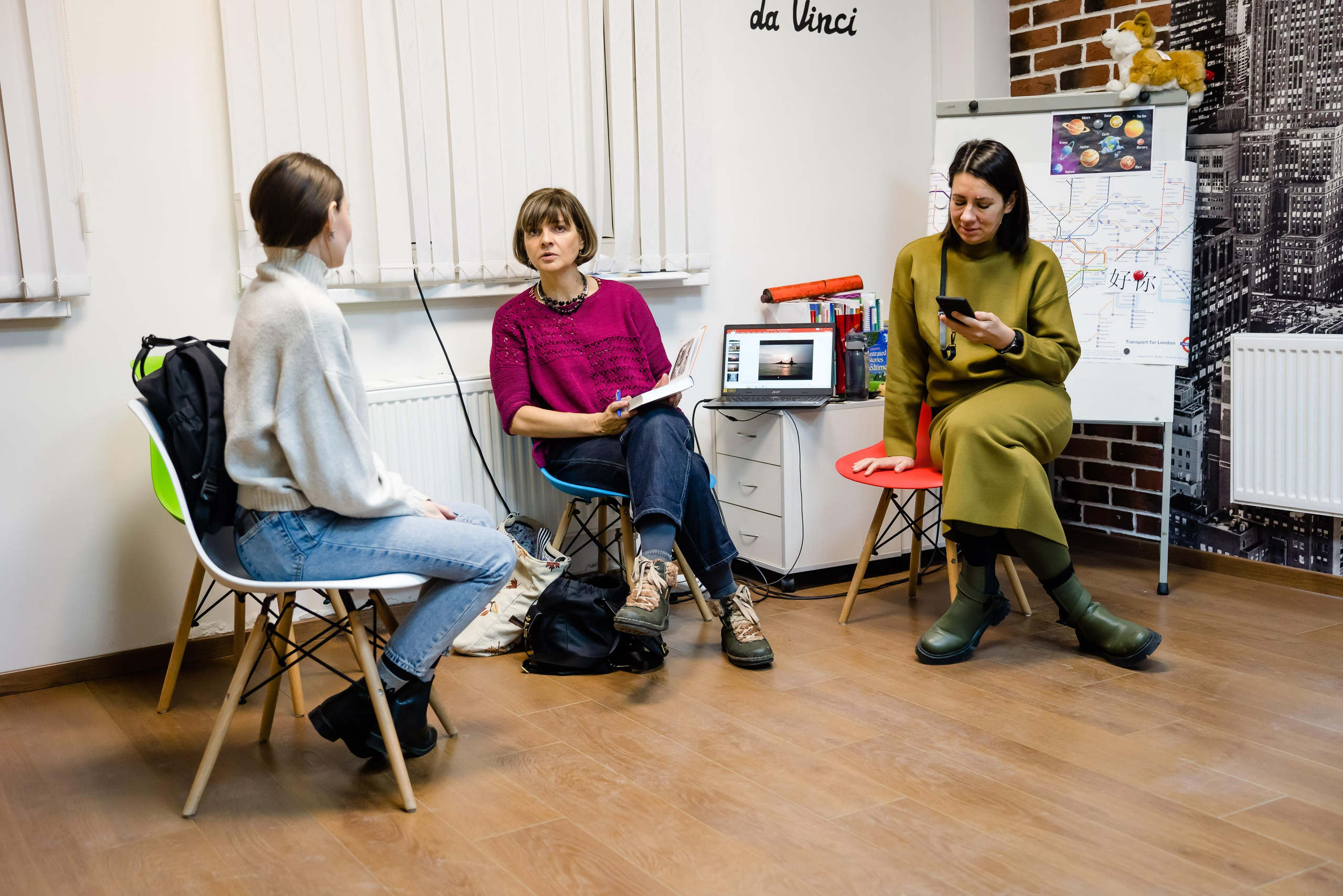 Автор книг про Индию Виктория Дмитриева. Фотограф в Санкт-Петербурге Маргарита Мирошниченко