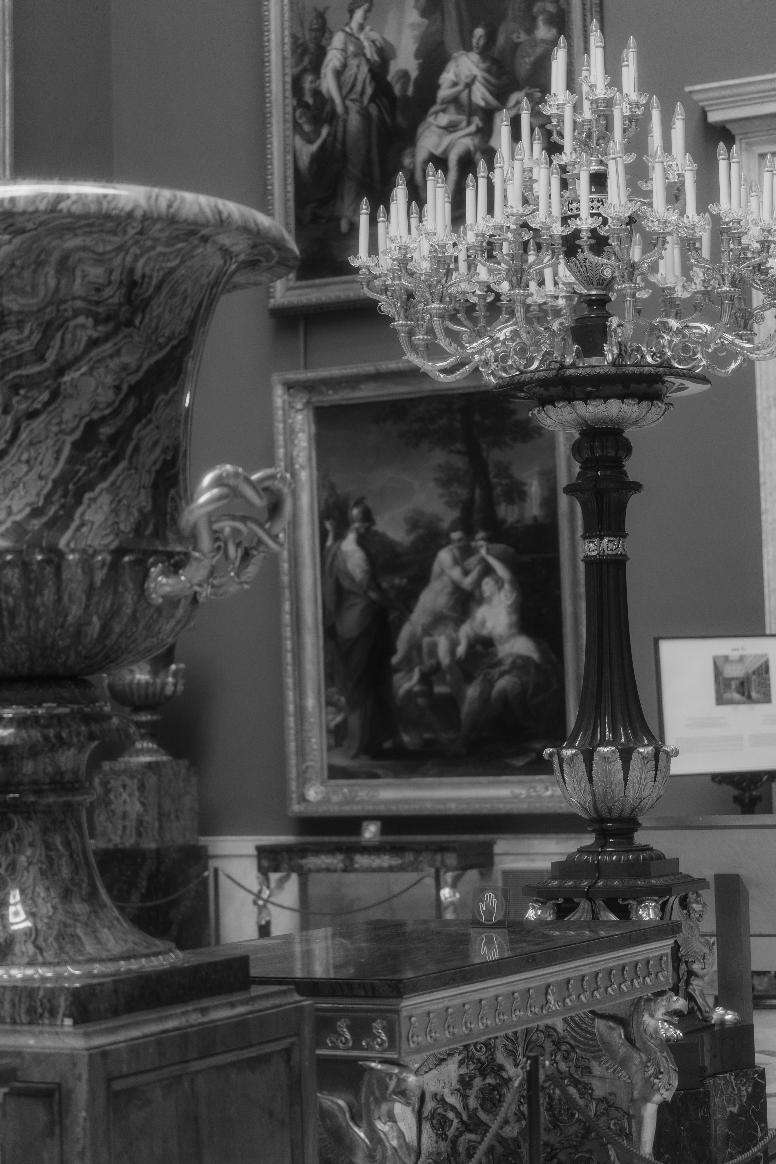 Фотосессия в Эрмитаже упрекрасно передаст Ваш стиль свадьбы!