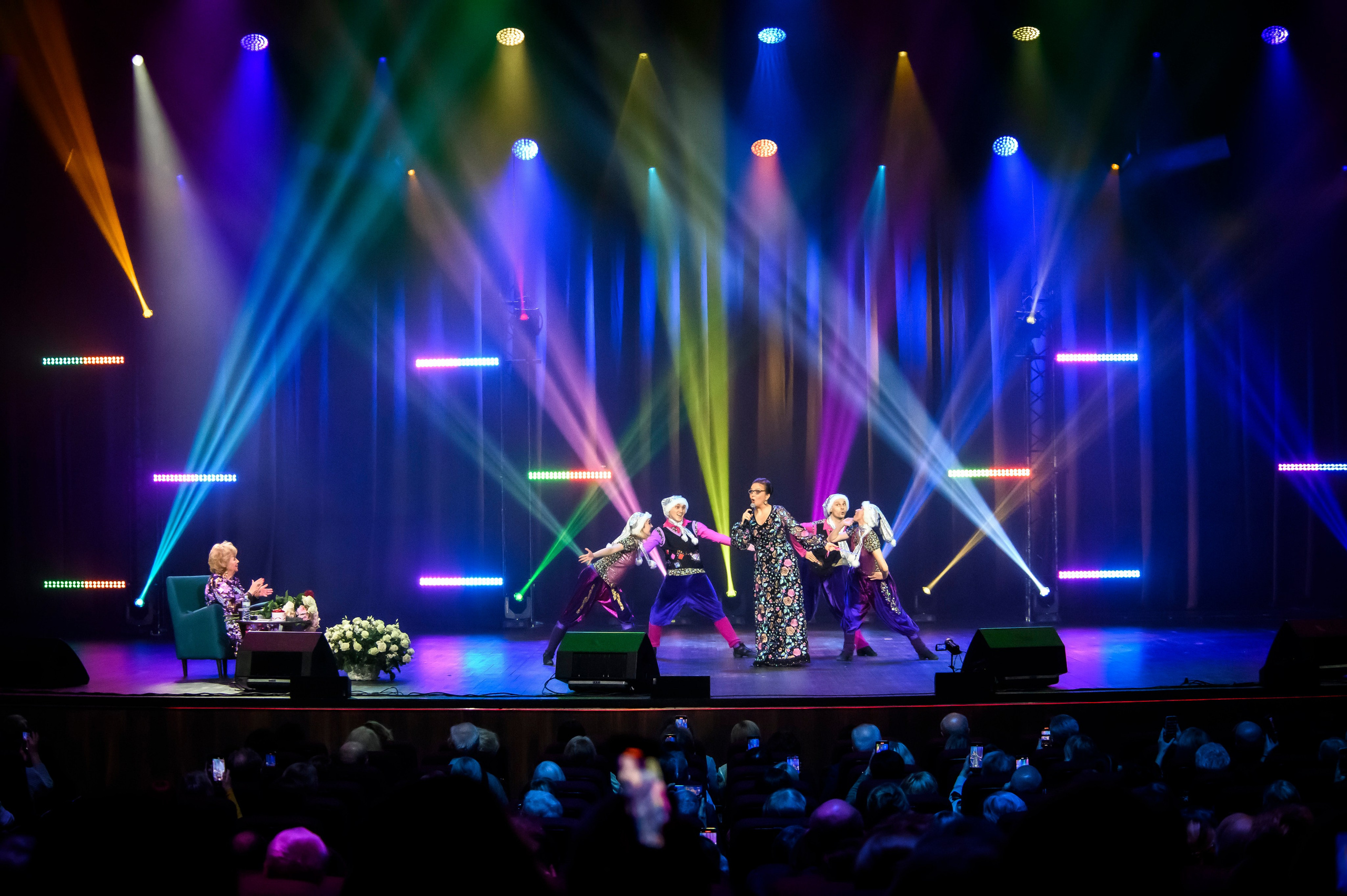 Лариса Рубальская — КЗ «Москва», Остров мечты. Бренд-фотограф для экспертов и блогеров в Москве Влада Горбовская