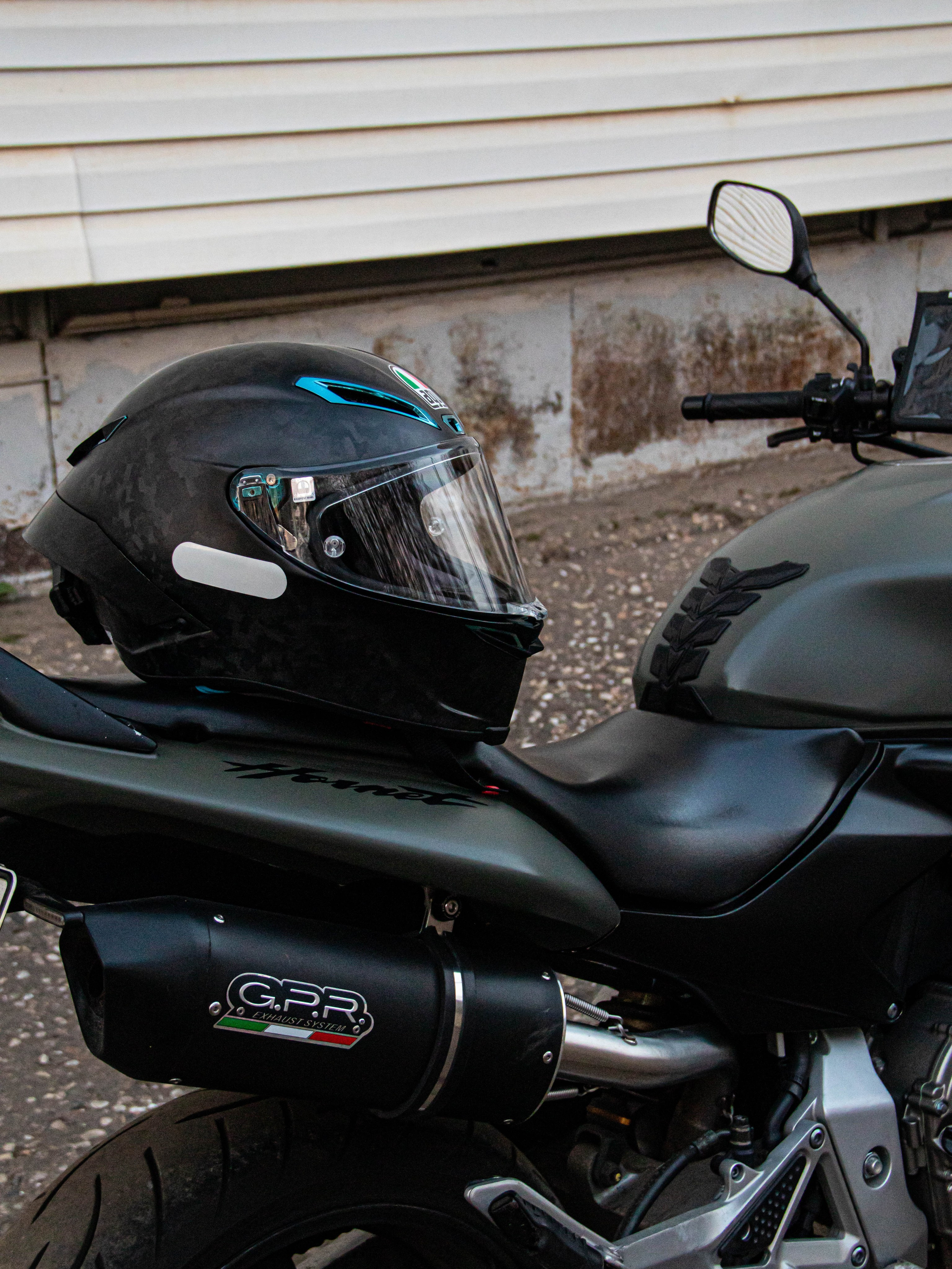 Мотоциклетный шлем. «Матрица»