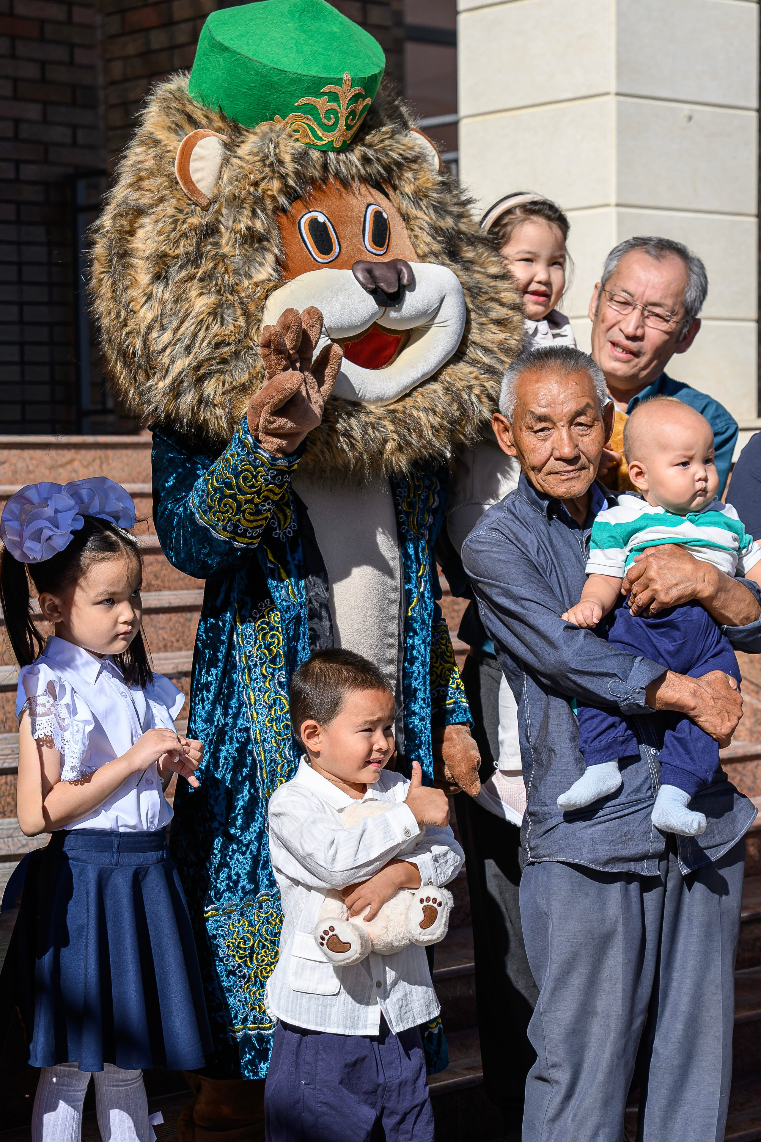 Фотосъемка мероприятия  1 Сентября в Abay International Shool. Фотограф в Алматы Егор Поленов