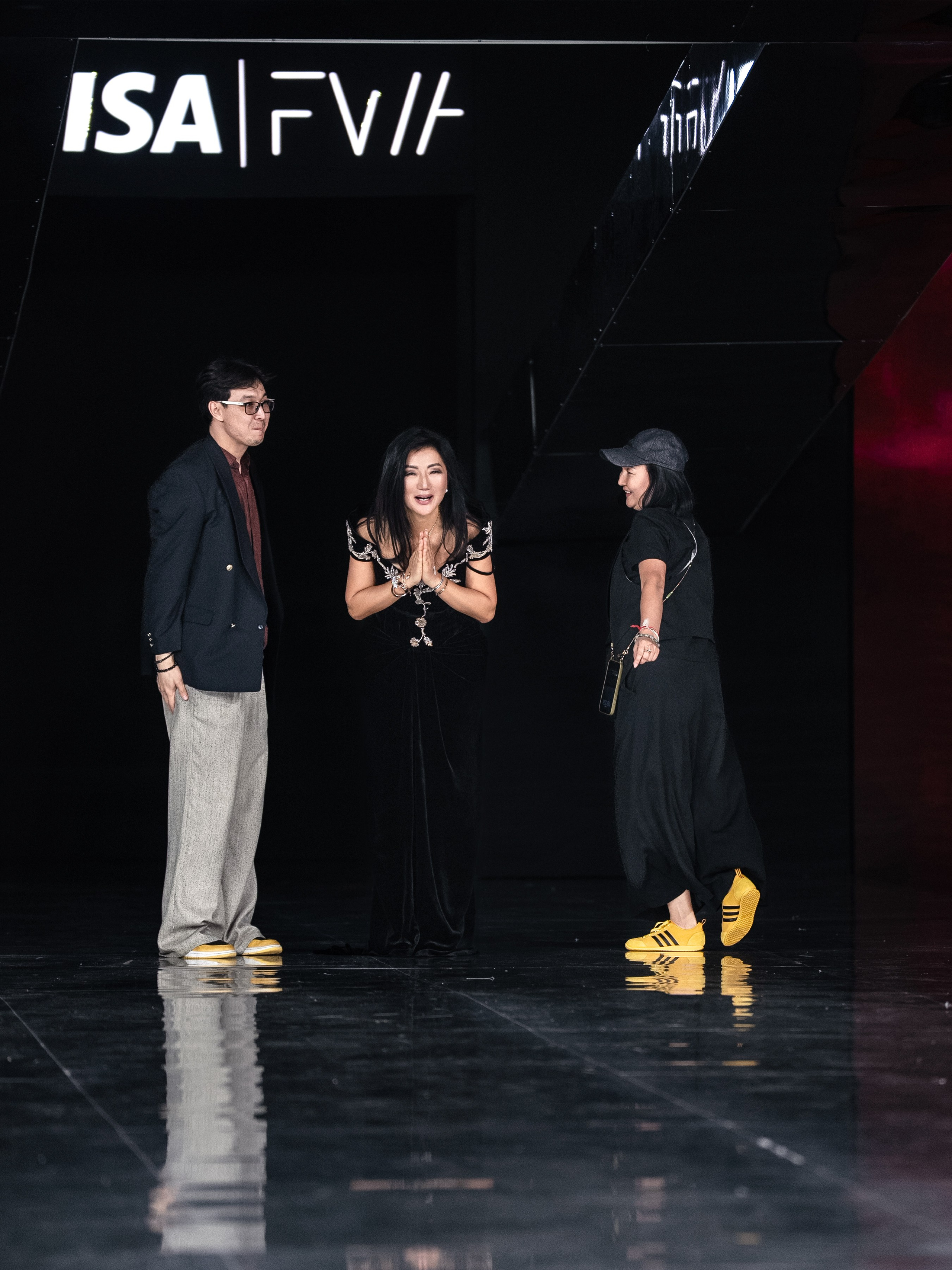 Kazakhstan Fashion Week Zardozi. Сайт Алматинского НЮ АРТ, будуар и фэшн фотографа Дениса Карпенко