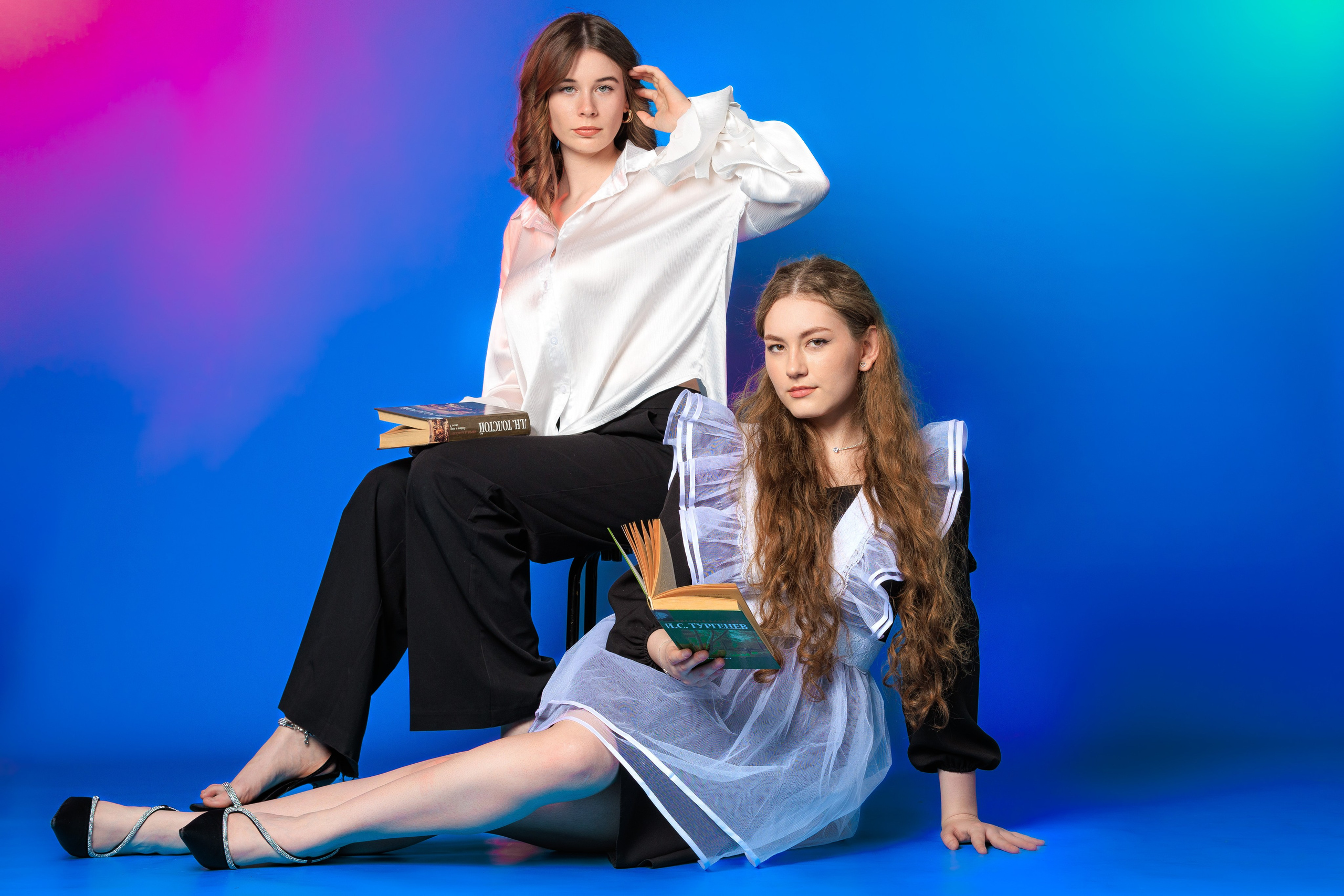 Смотреть фотки в фотостудии. Выпускные альбомы Геленджик, Новороссийск, Краснодар, Туапсе