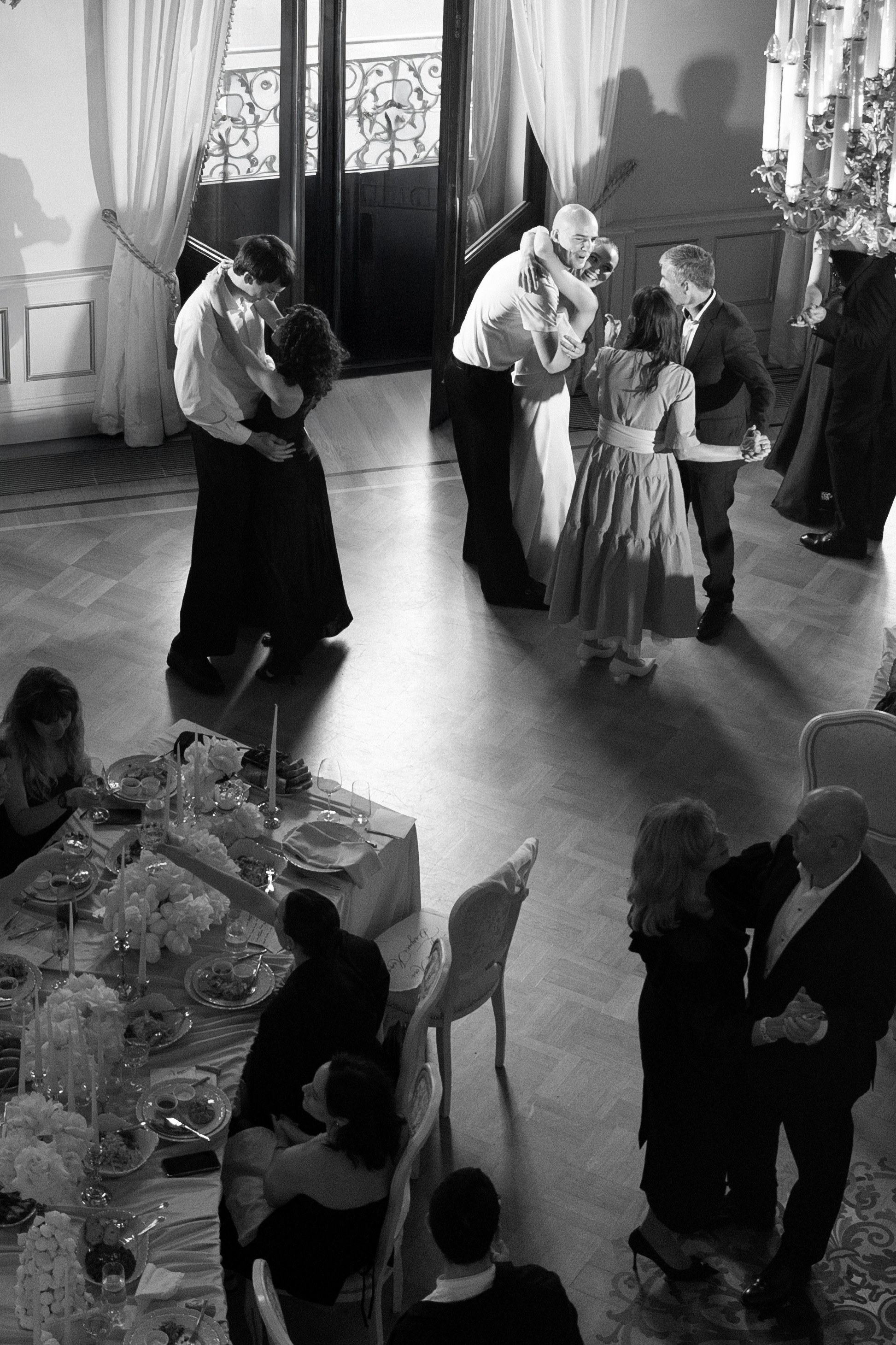 Вова и Лиза. Питер. Гранд Отель Европа, 1 дворец бракосочетания и особняк Мясникова. Свадебный фотограф Катерина Чулкова