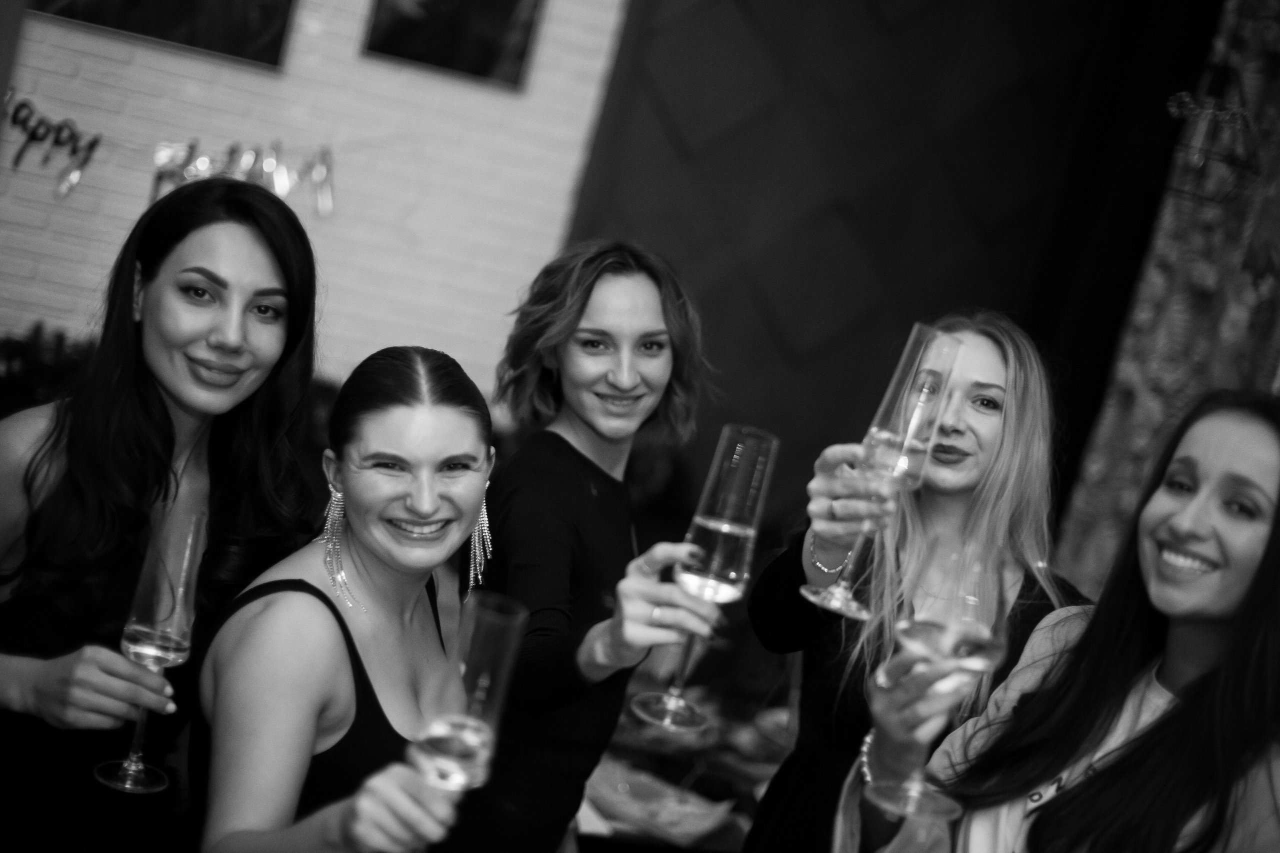 День Рожденья. Портретный Студийный и уличный фотограф Москва. Индивидуальные, Семейные, Беременность, Будуар, Каталог, контент съемки для блога и бизнеса