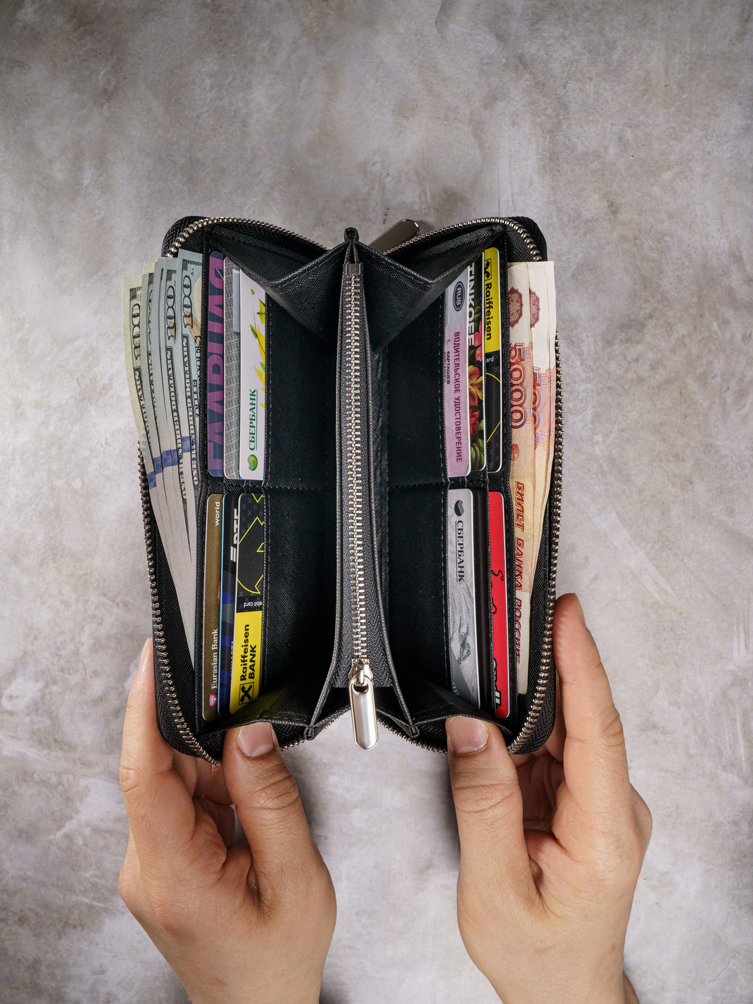 Съёмка кожгалантереи — фото и видео сумок, ремней, кошельков | KED Production. KED Production — продакшн из СПб. Создаём фото, видео и контент, который помогает брендам и селлерам продавать больше