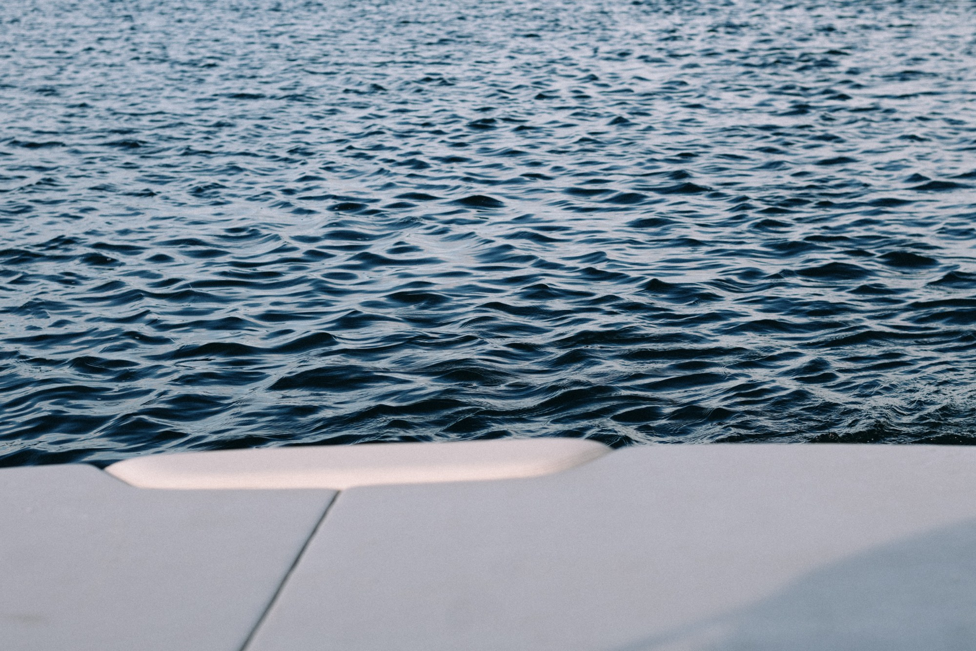 Фотограф в Тюмени: съемка вейксерфинга и прогулки возле яхт в «Маяке». Портретный фотограф Тюмень Дарья Мустафина