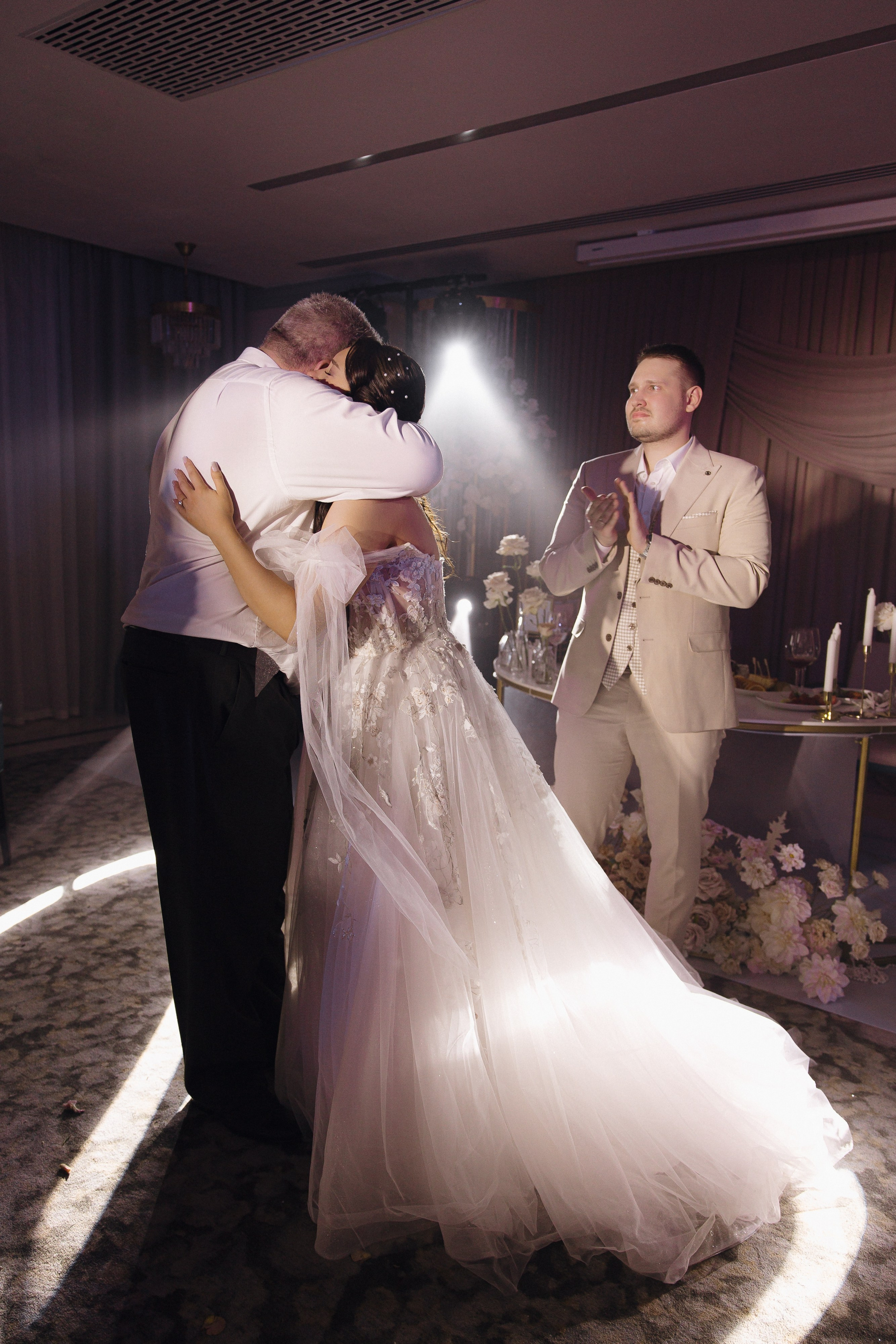 МАКСИМ И ЛИЗА, ЧЕЛСИТИ. Свадебный и индивидуальный фотограф в Челябинске Евгения Негодяева