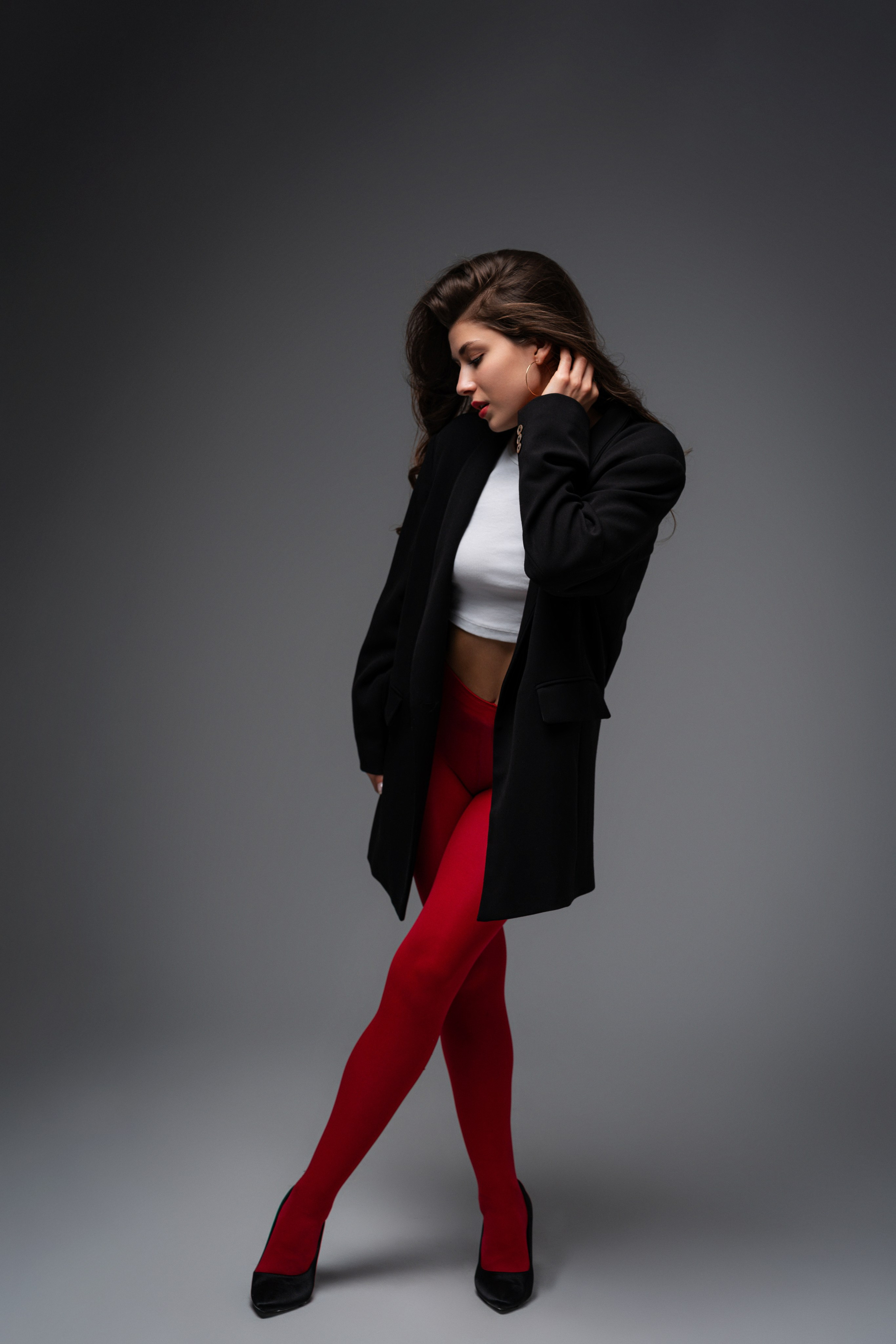 Стильная женская фотоссесия в студии