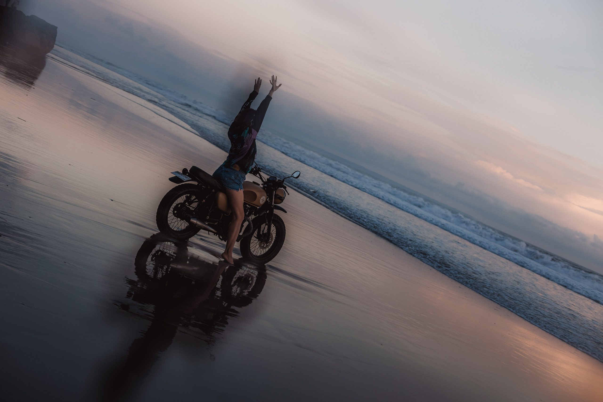 Moto babe. Mariam Bagdasaryan