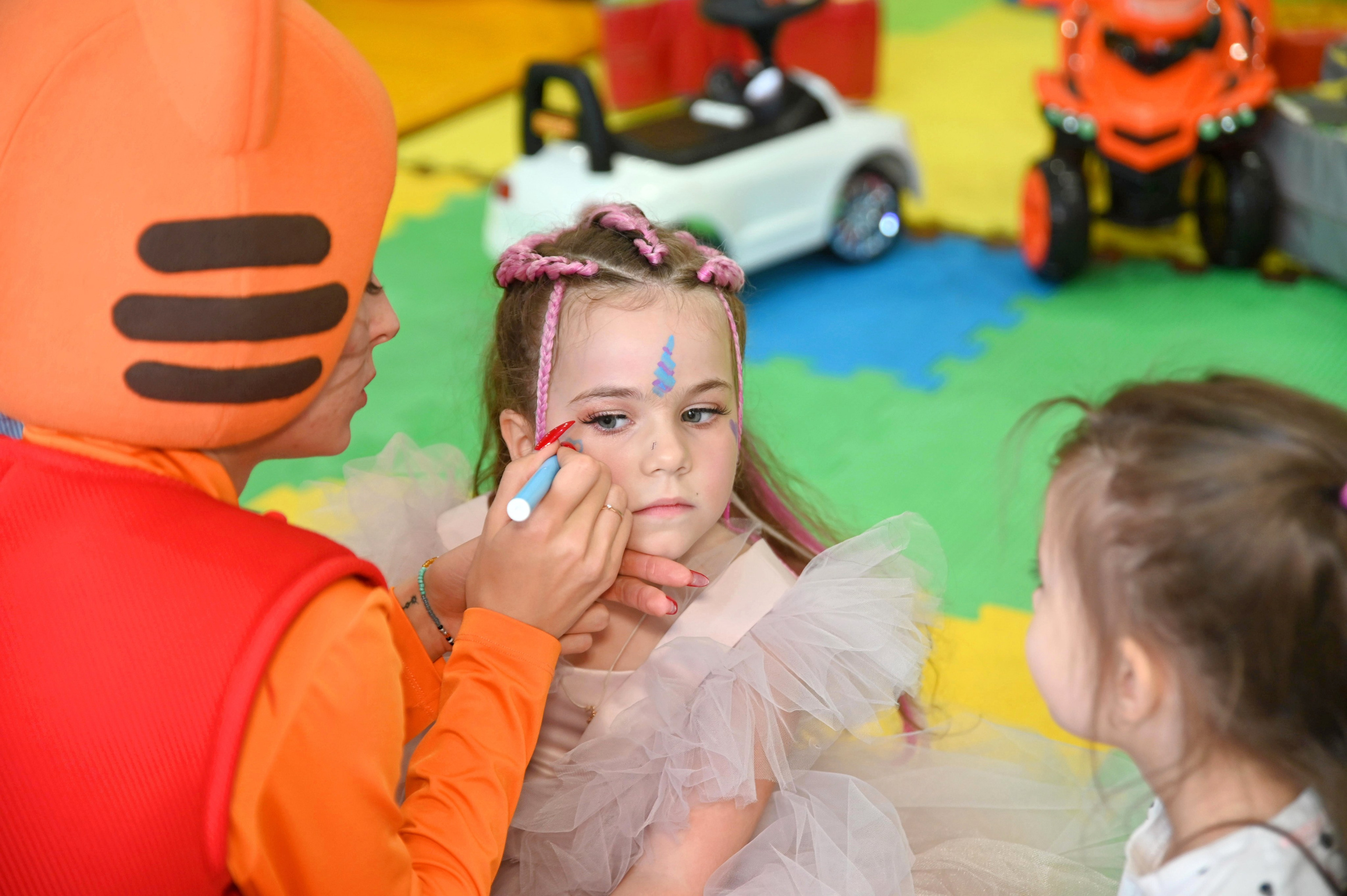 Игротека «Море Позитива». Я Ольга Казанцева, фотографирую снимаю ваши киноистории и печатаю фото и цифровые портреты на холсте