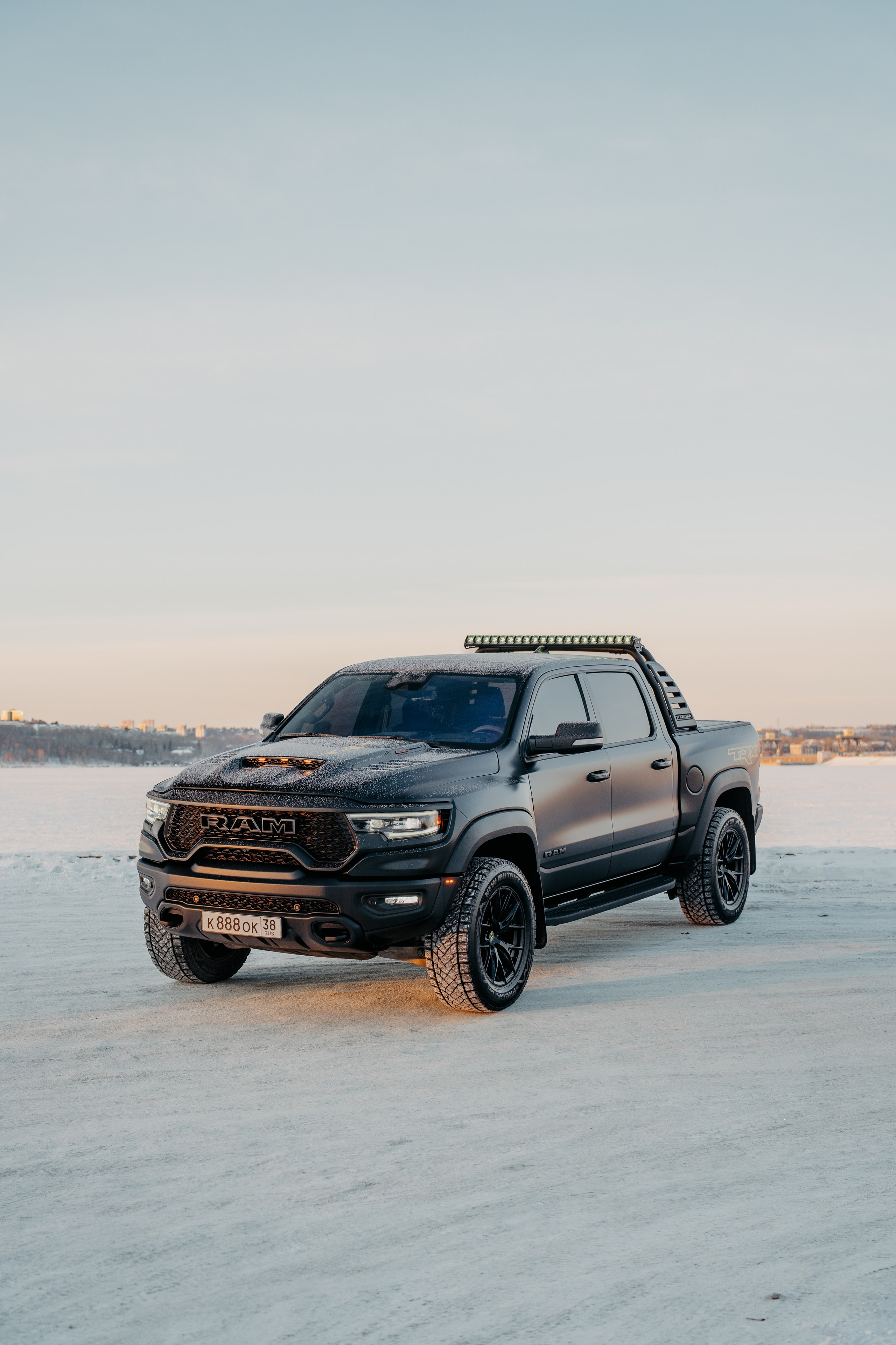 Ram Rebel TRX. Фотограф, видеограф и пилот дрона на Байкале