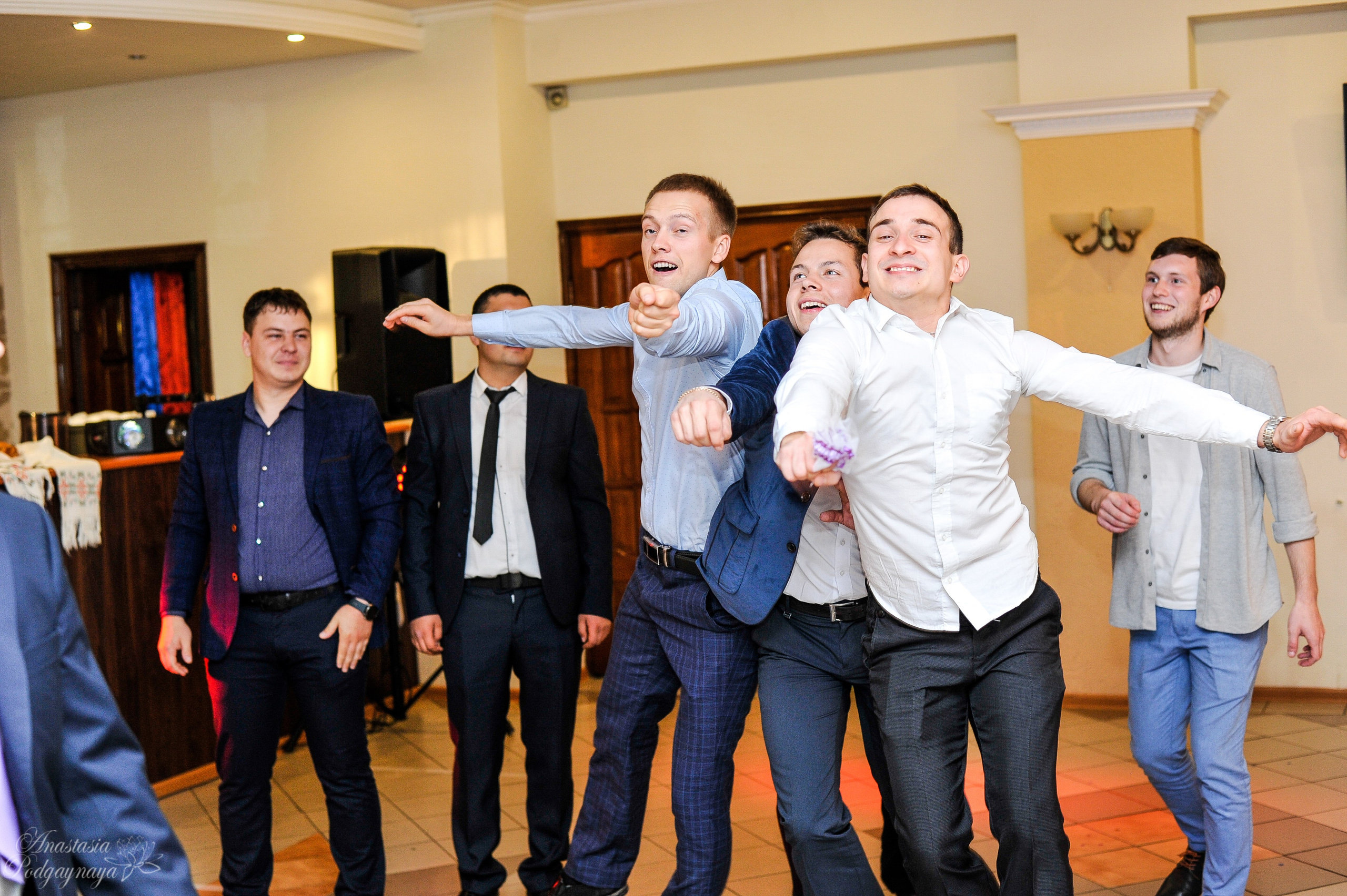 Дмитрий и Анастасия. Семейный и женский фотограф, контент фотосессия в Екатеринбурге