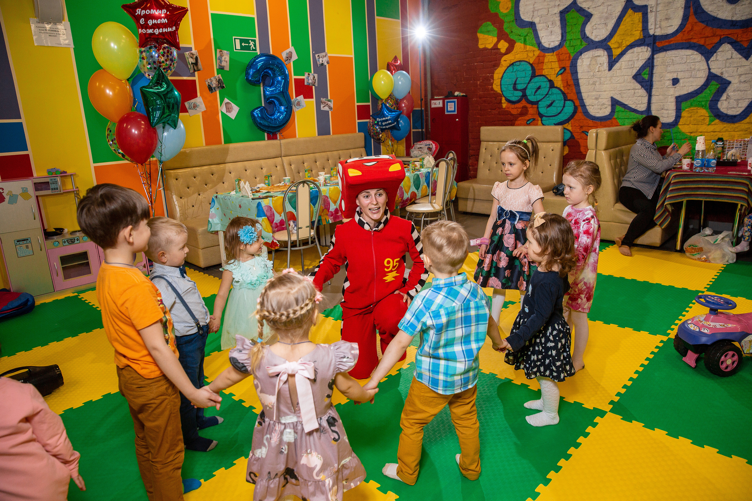 День рождения 3 года, фотосессия в детском клубе Туто Круто в Щелково
