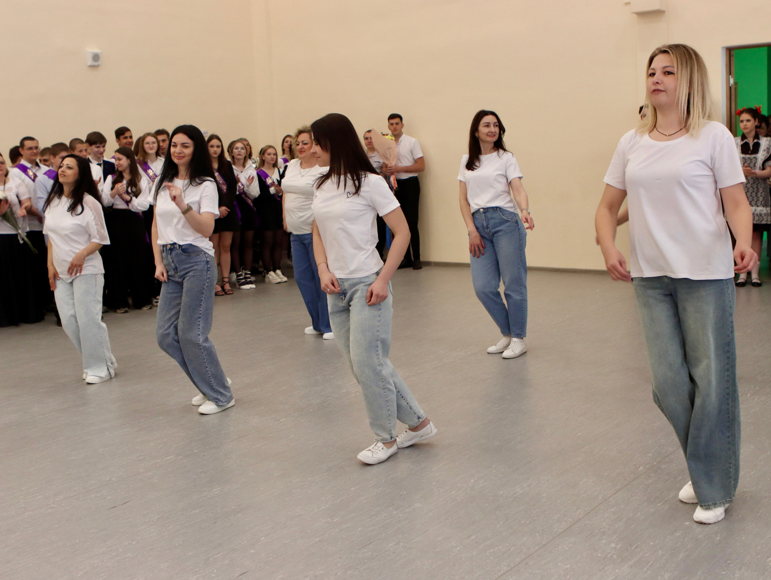 Школьный выпускной. Фотограф в Курске Смирнов Евгений