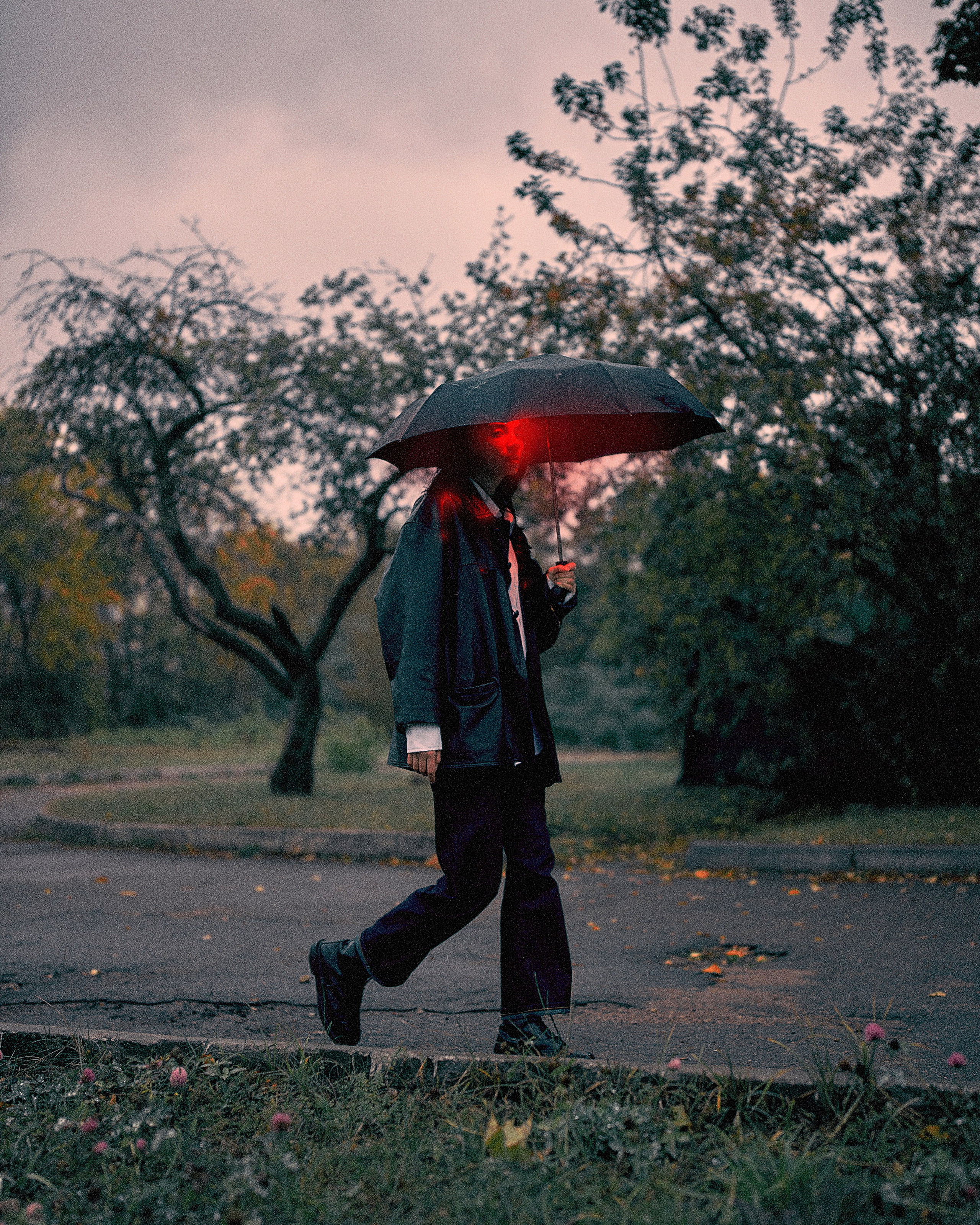 Дина в яблонях. Антон Арнольд | Фотограф Минск