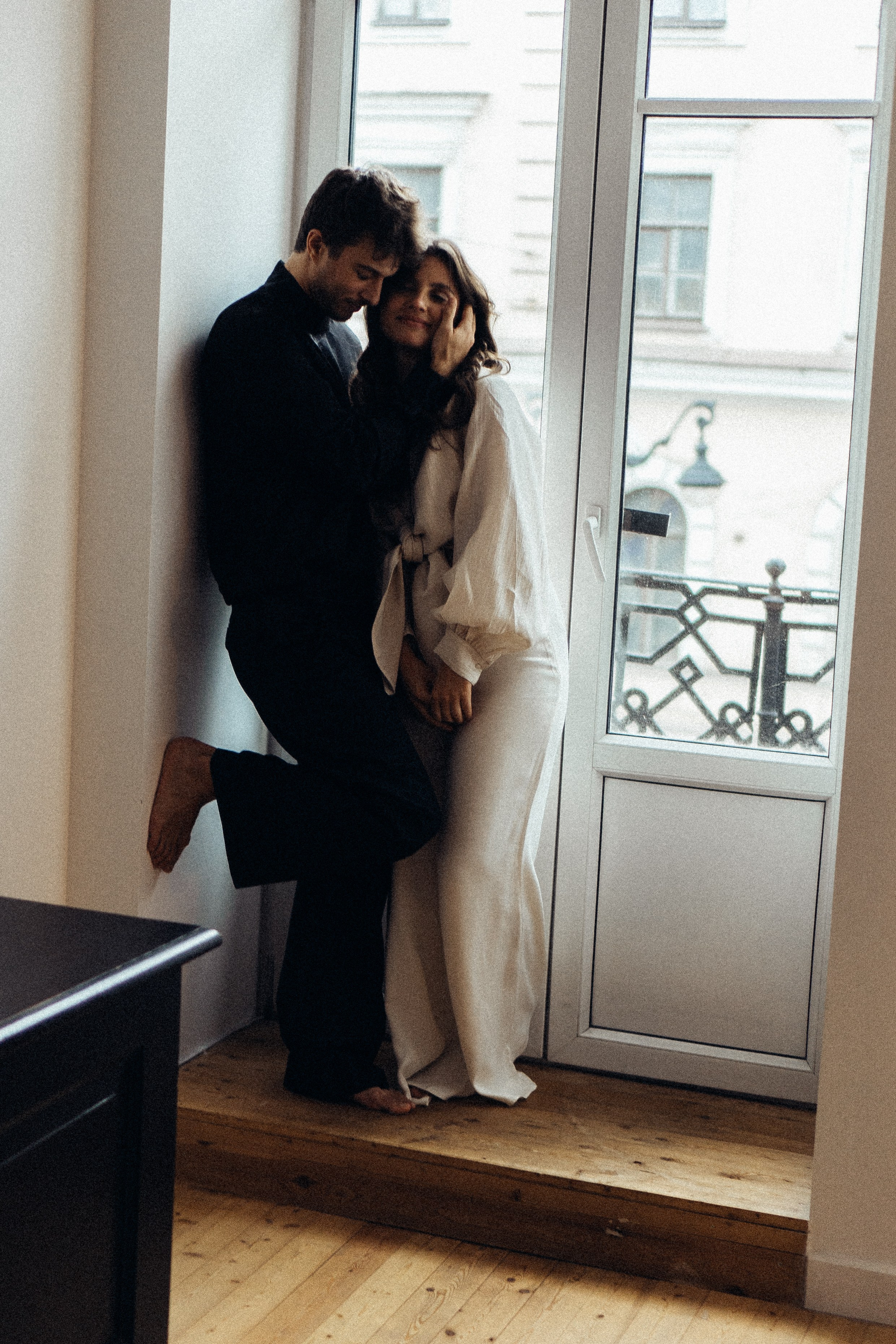 УТРО ЖЕНИХА И НЕВЕСТЫ В ПИТЕРСКОЙ КВАРТИРЕ И СЬЕМКА С СВАДЕБНЫХ ОБРАЗАХ. Профессиональный фотограф, Санкт-Петербург — Виктория Богомолова