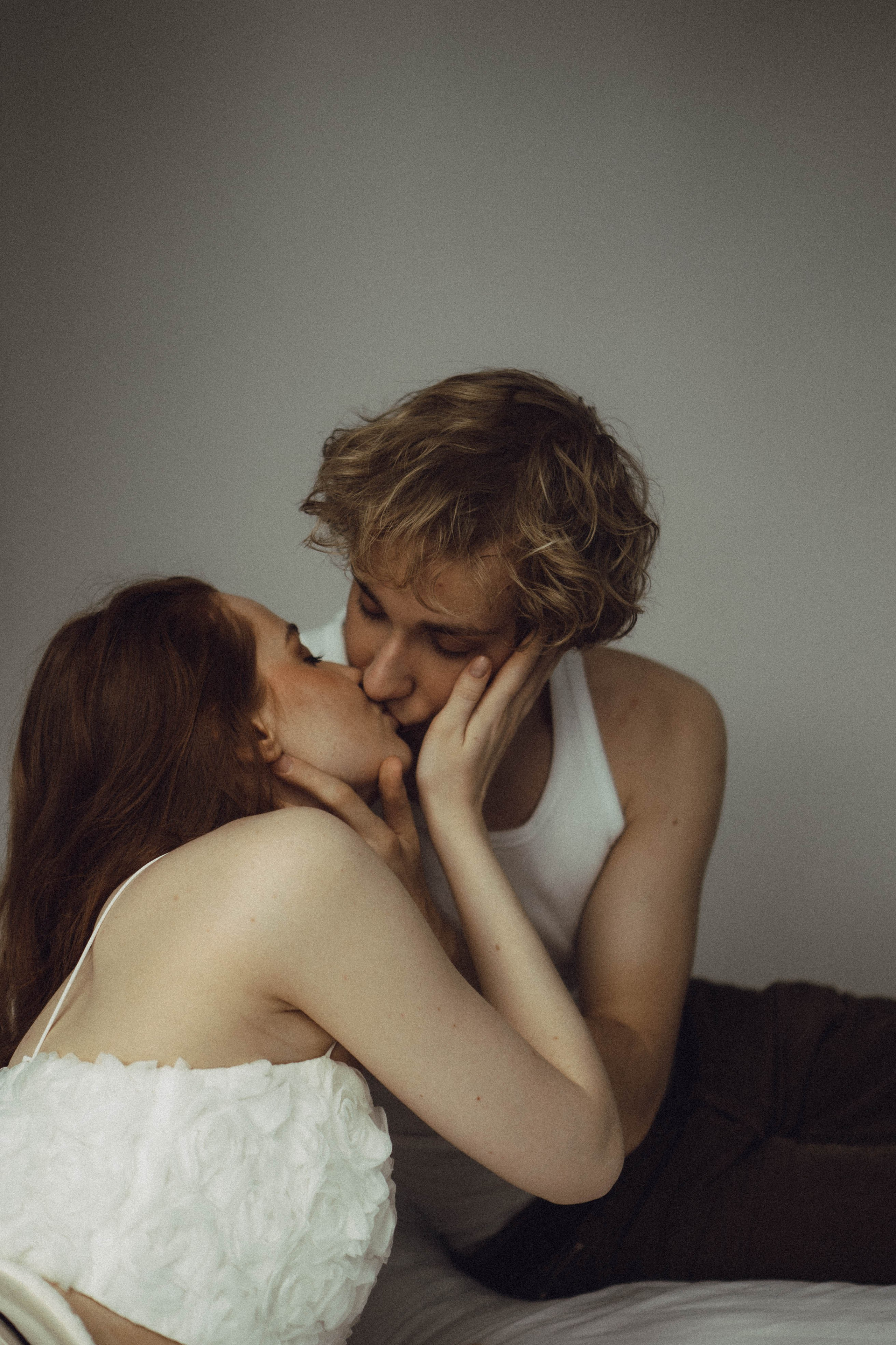 СВАДЕБНАЯ СЬЕМКА В ОТЕЛЕ. СБОРЫ ЖЕНИХА И НЕВЕСТЫ И ТАКЖЕ ТОР И ПОДГОТОВКА К ПРОГУЛКЕ. Профессиональный фотограф, Санкт-Петербург — Виктория Богомолова