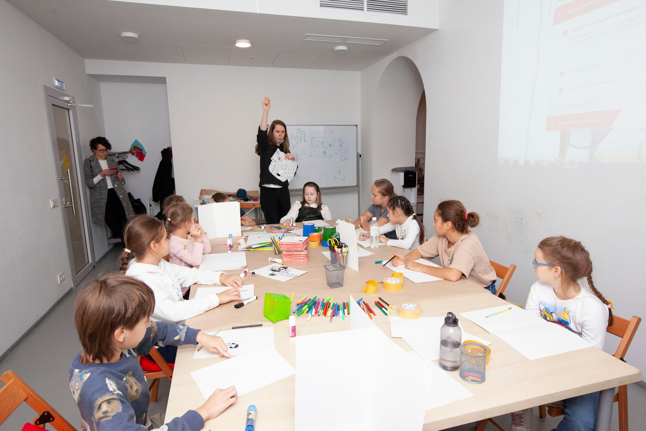 Детский мастер-класс в ММОМА. Stanislav Baryshev — People. Emotions. Atmosphere