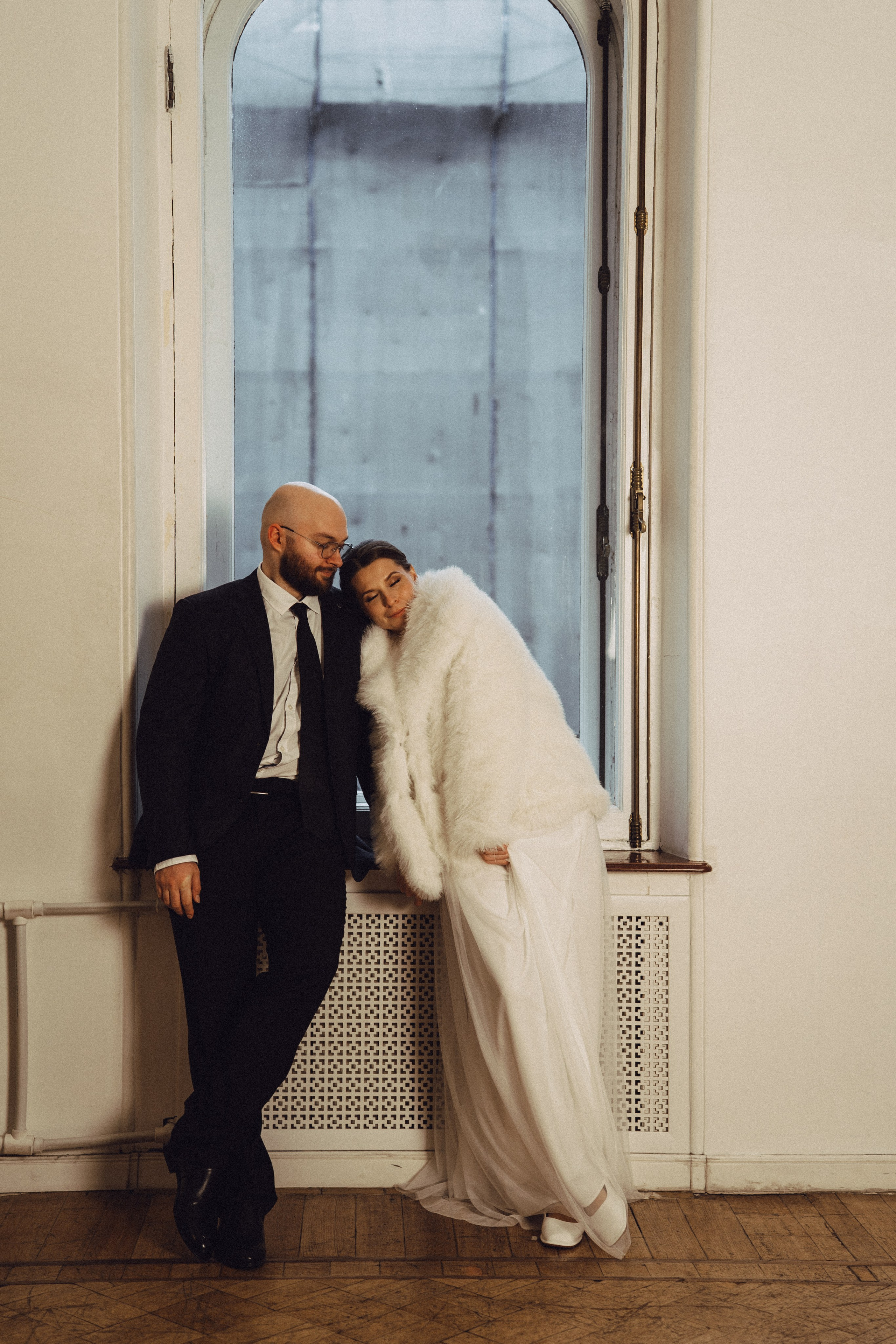 СВАДЕБНАЯ СЬЕМКА ВО ВТОРОМ ДВОРЦЕ (ДЕКАБРЬ) ТАКЖЕ СЬЕМКА В СТУДИИ НА ЧЕРНЫШЕВСКОЙ. Профессиональный фотограф, Санкт-Петербург — Виктория Богомолова