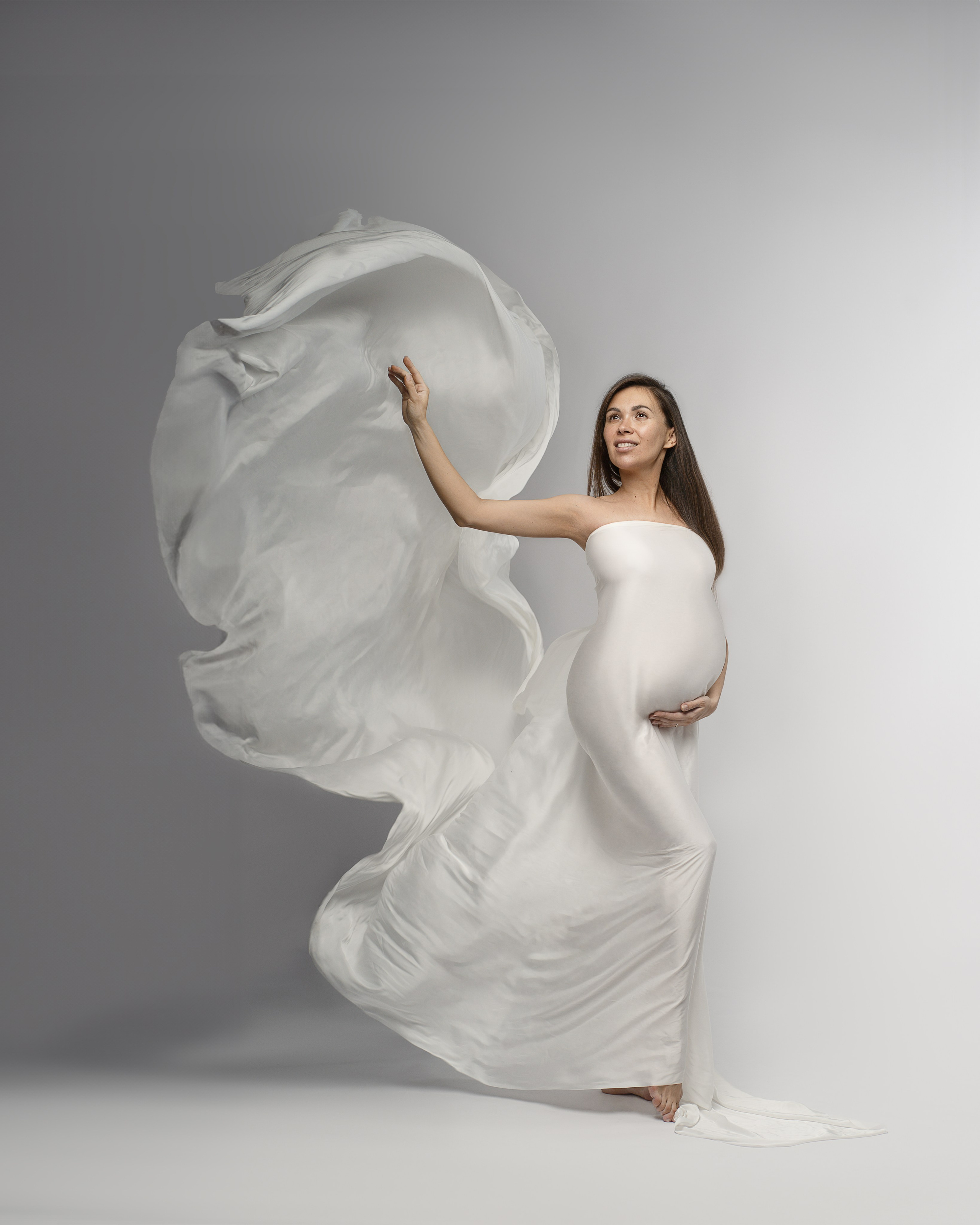 Pregnancy photoshoot. Professional retoucher Aliya Sultanova