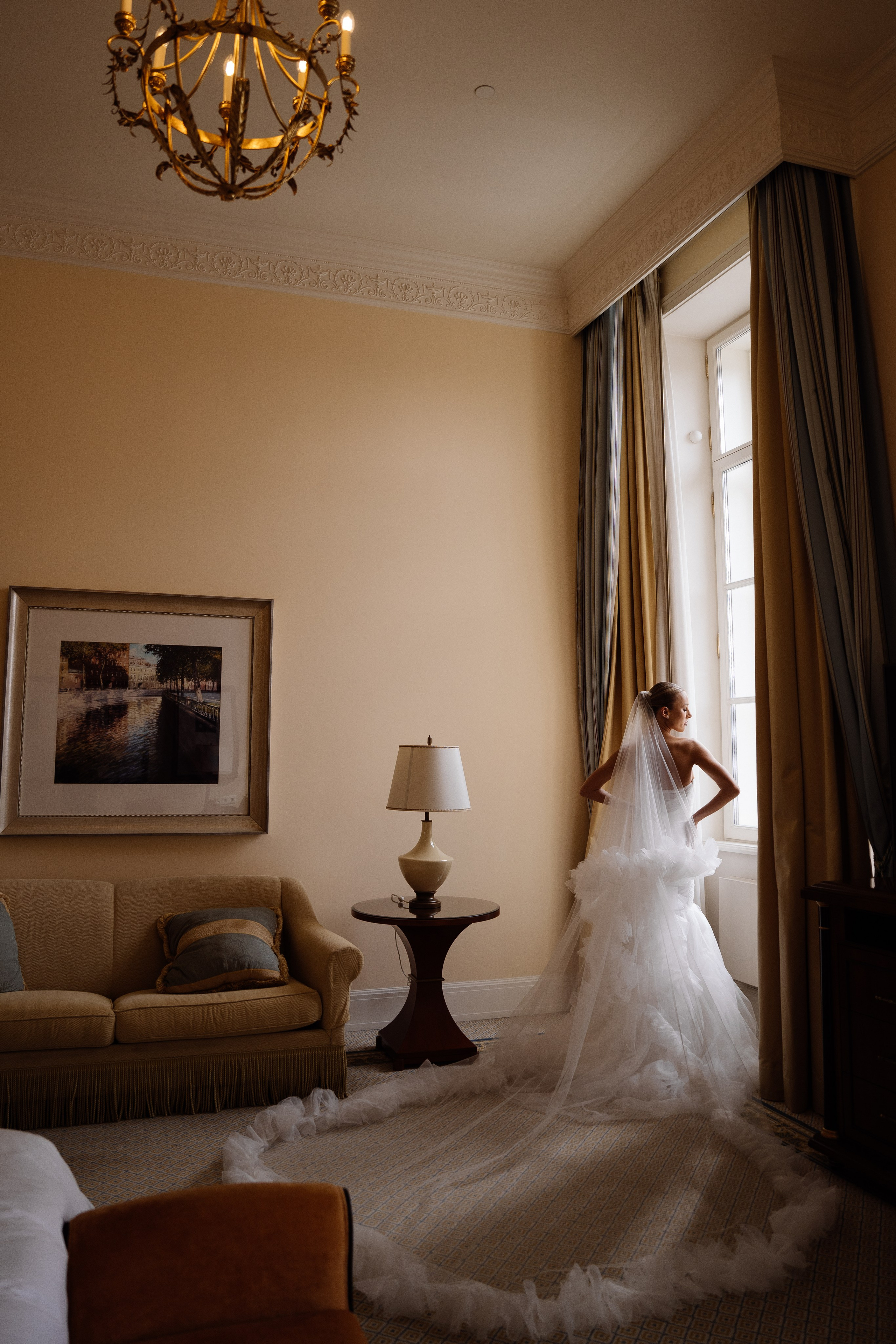 Анна Сергей. Камерная свадьба в Фосизонс в стиле неоклассика. Свадебный фотограф организатор в Санкт-Петербурге Ассоль Опарина